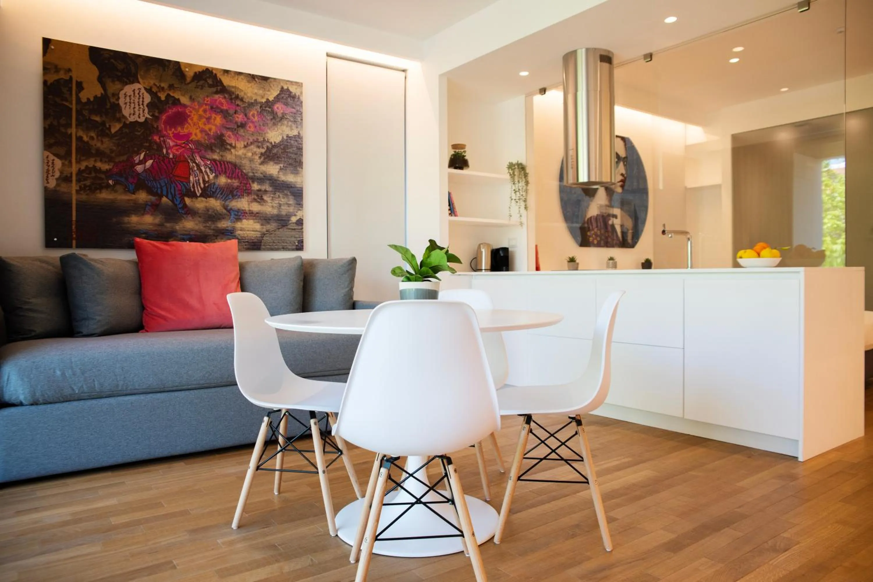 Seating area in Marina Gardens Boutique&Suites