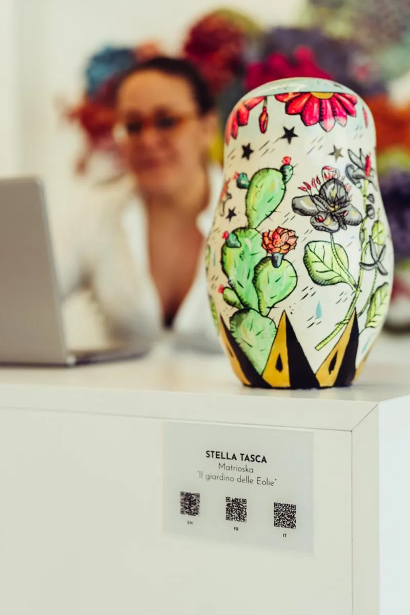 Decorative detail in Marina Gardens Boutique&Suites