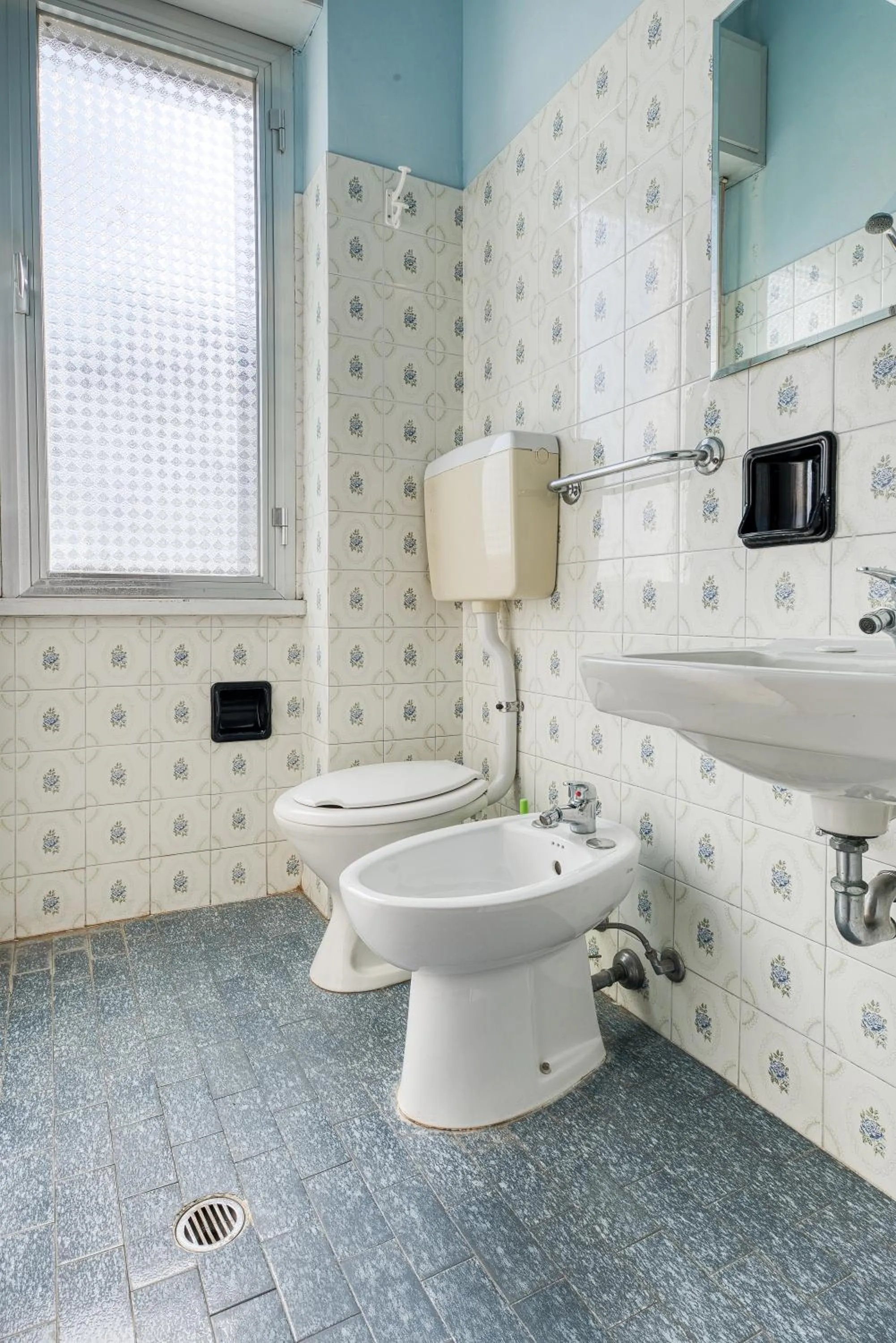 Bathroom in Hotel Sabbia d'Oro