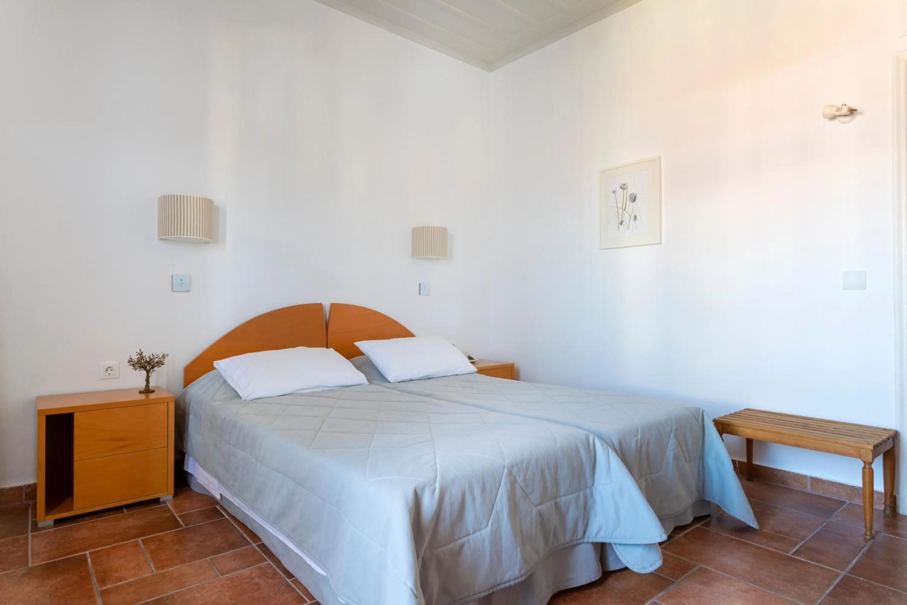 Bedroom, Bed in Hotel Roumani