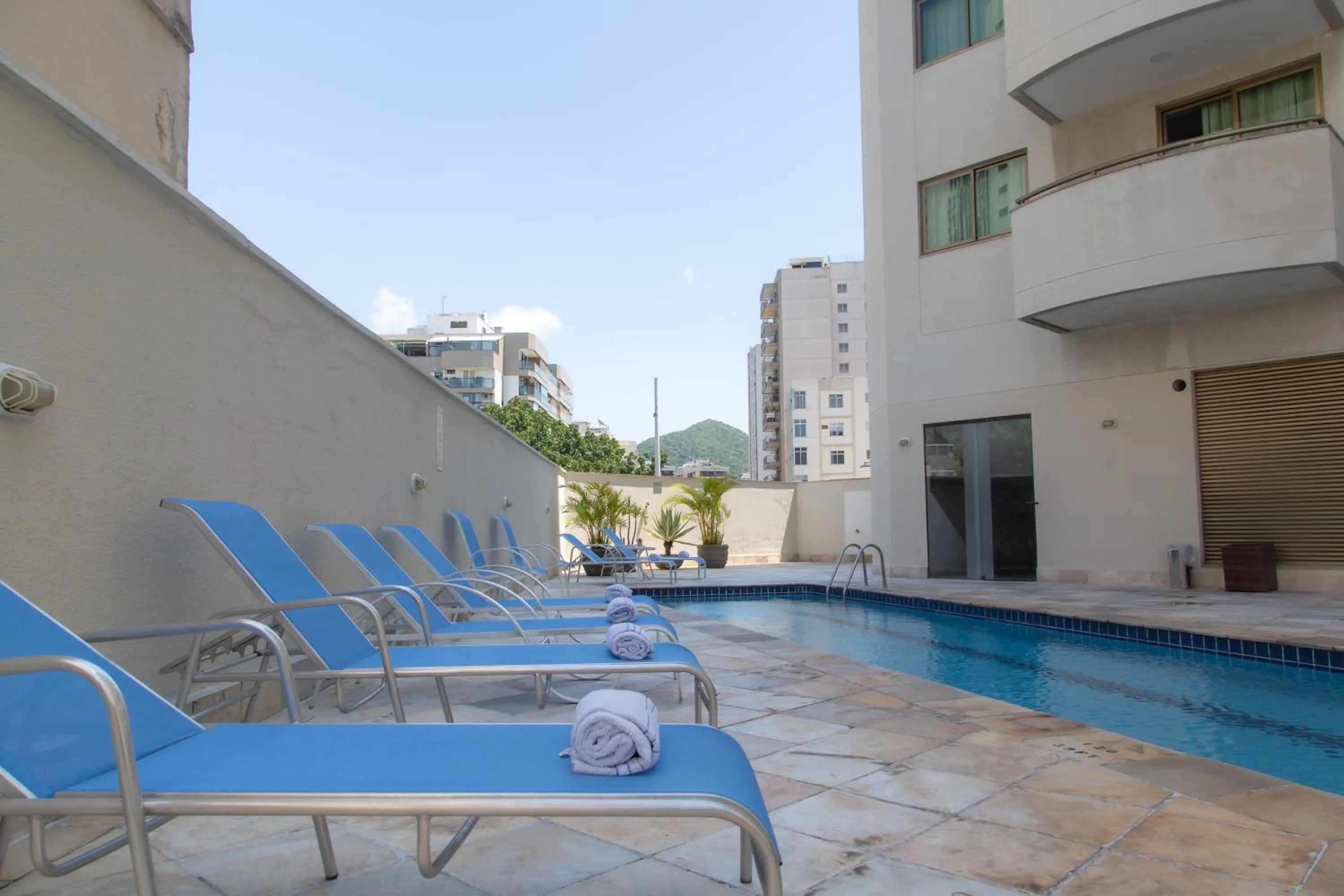 Swimming pool in Lobie Botafogo Privilege