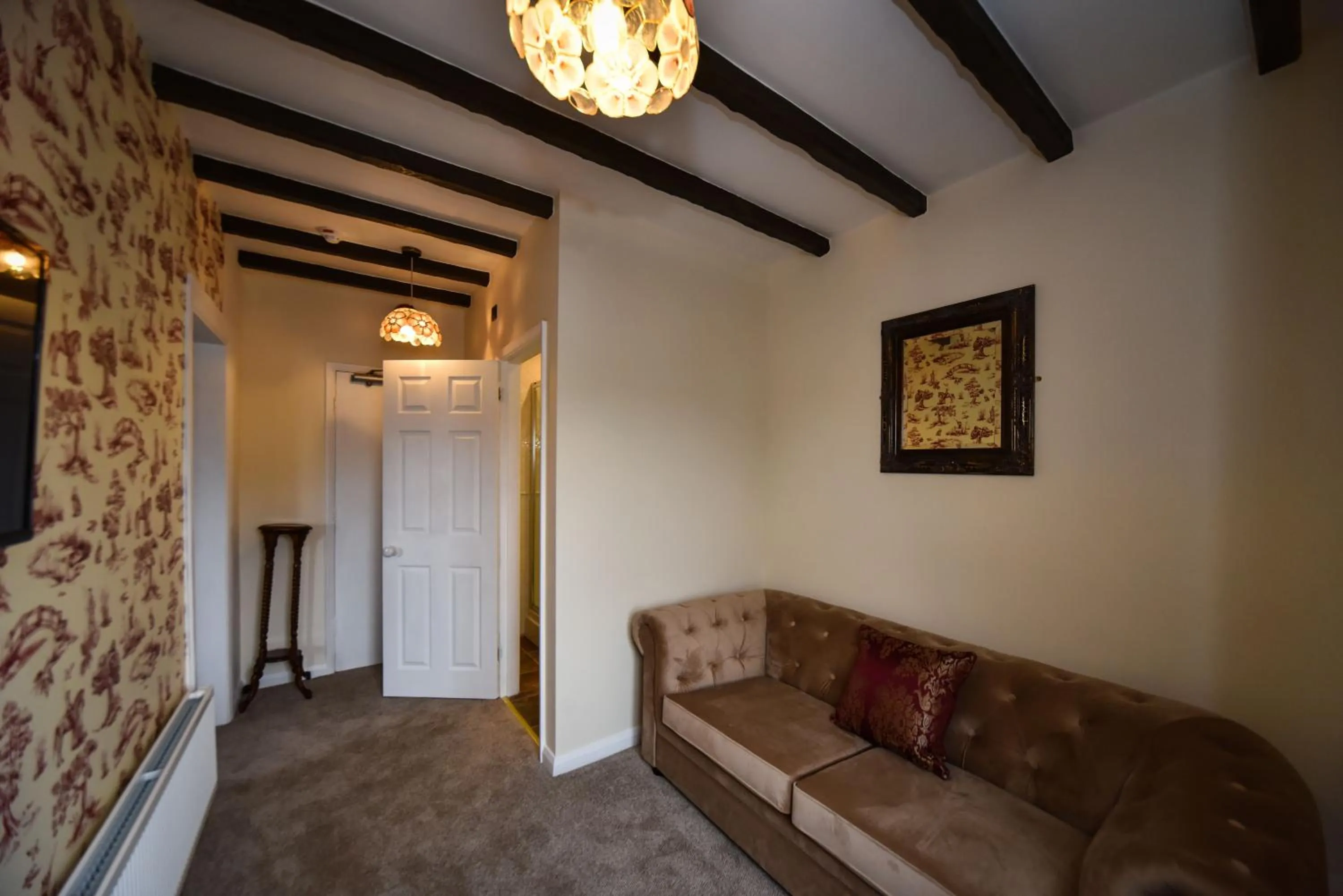 Living room in The Bear Inn