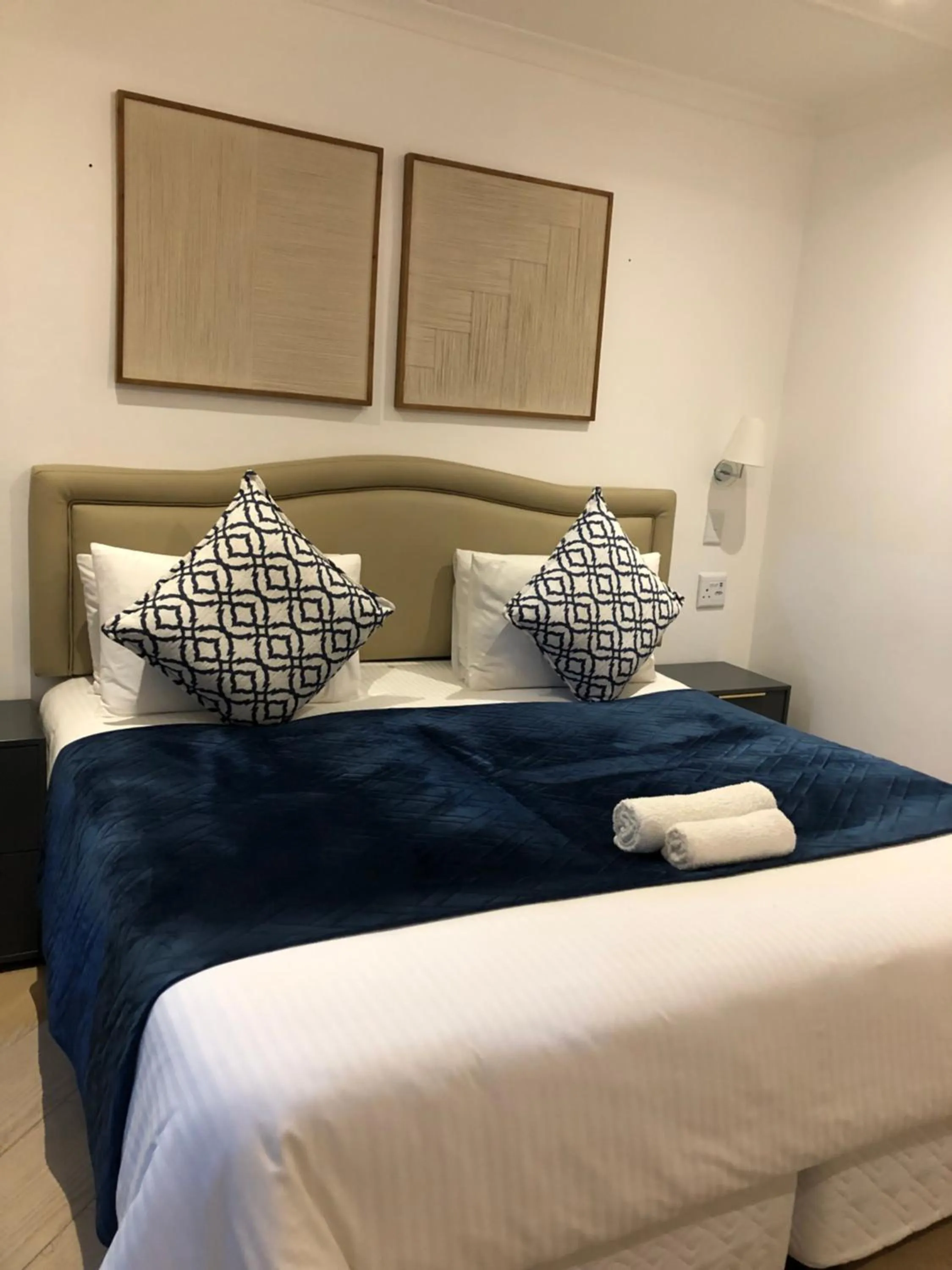 Bed in Bluebanana Lodge