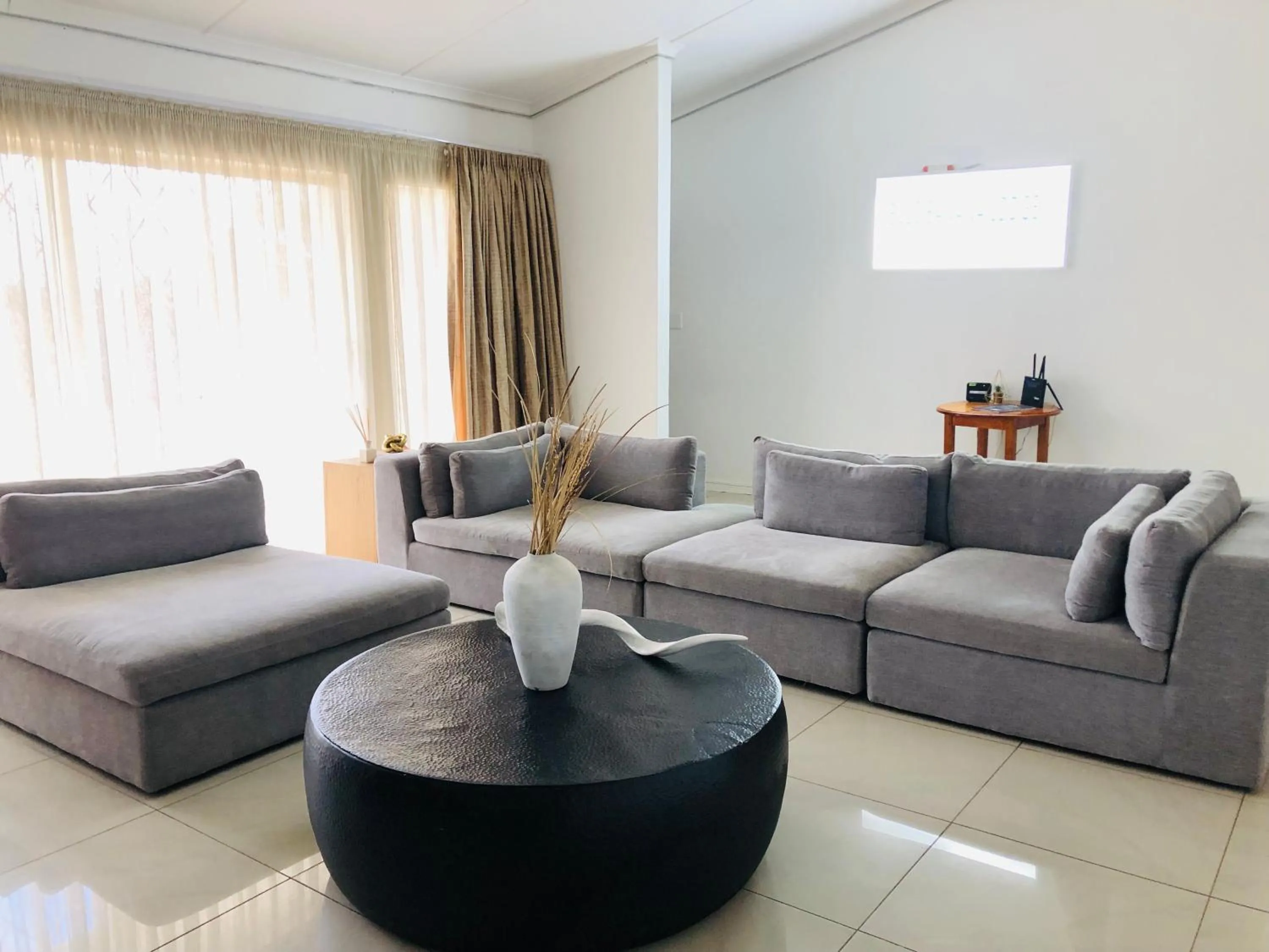 TV and multimedia in Bluebanana Lodge