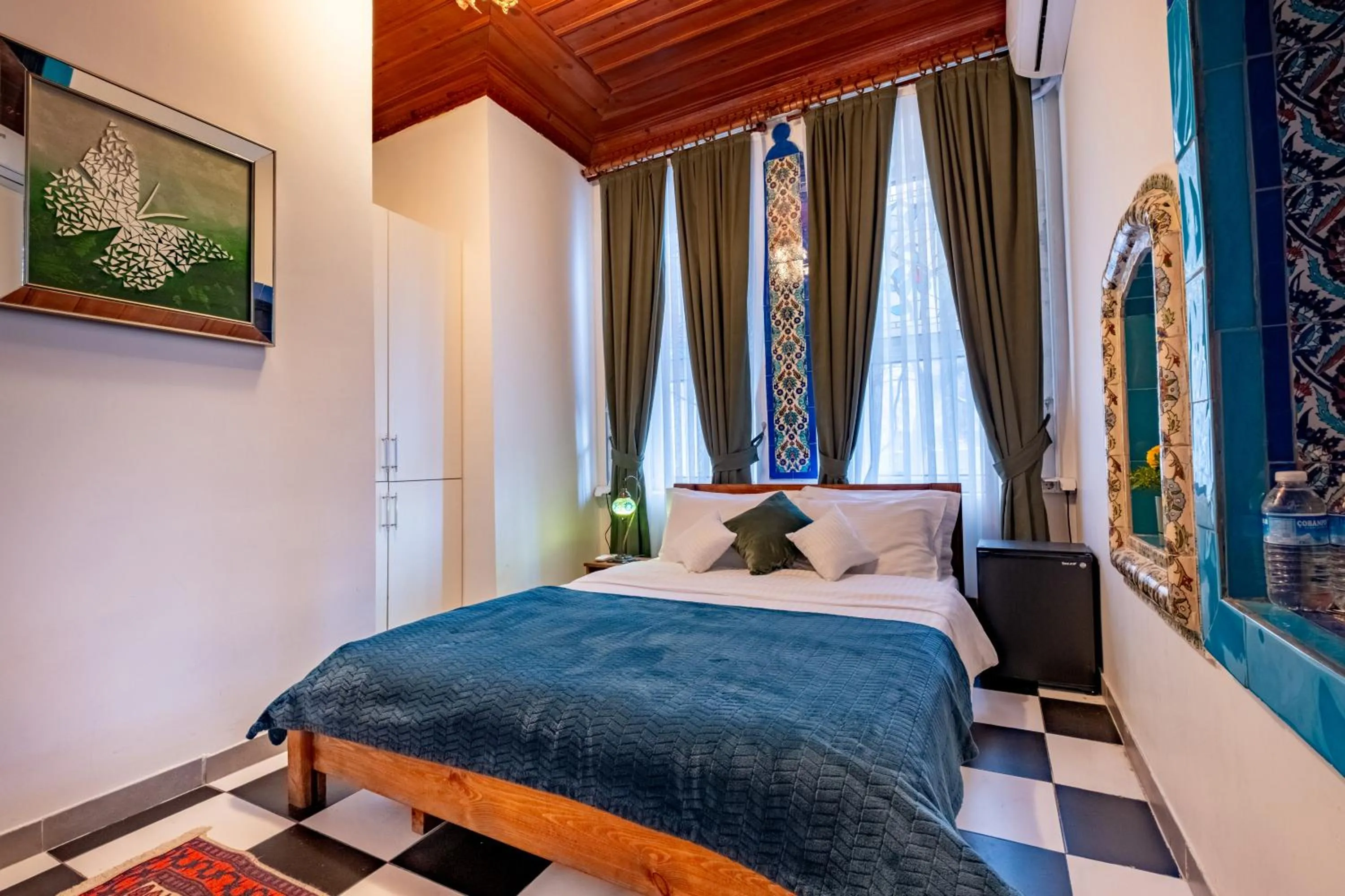 Decorative detail, Bed in Nevalist Hotel