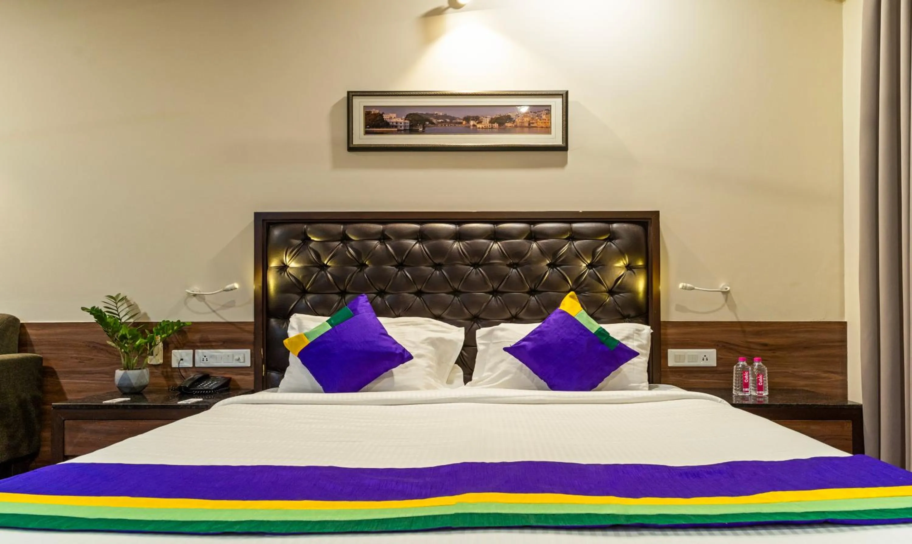 Bed in Treebo Premium Baramasi By Jai Club Prime