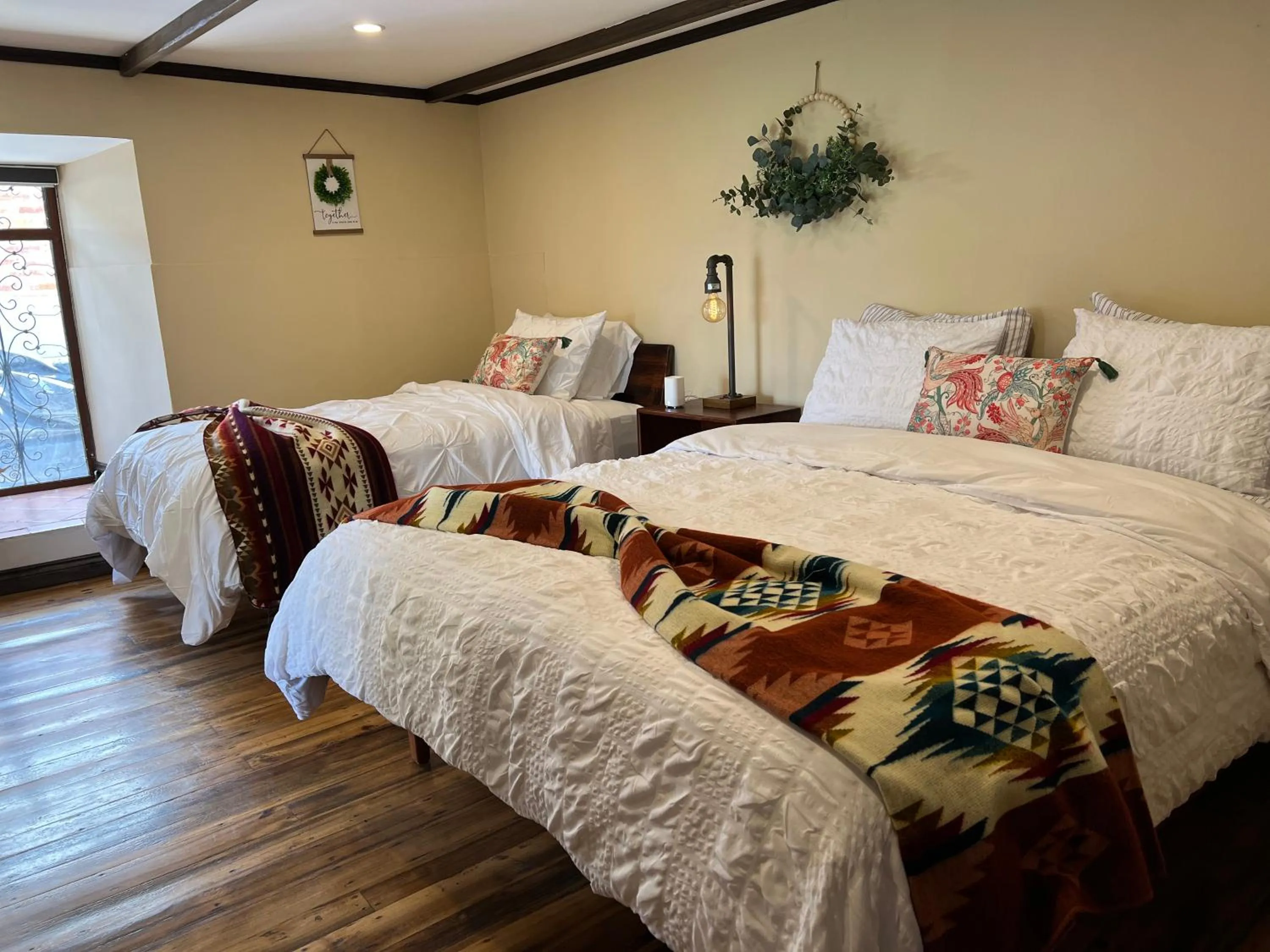 Bed in Hacienda Santa Ana Lodging