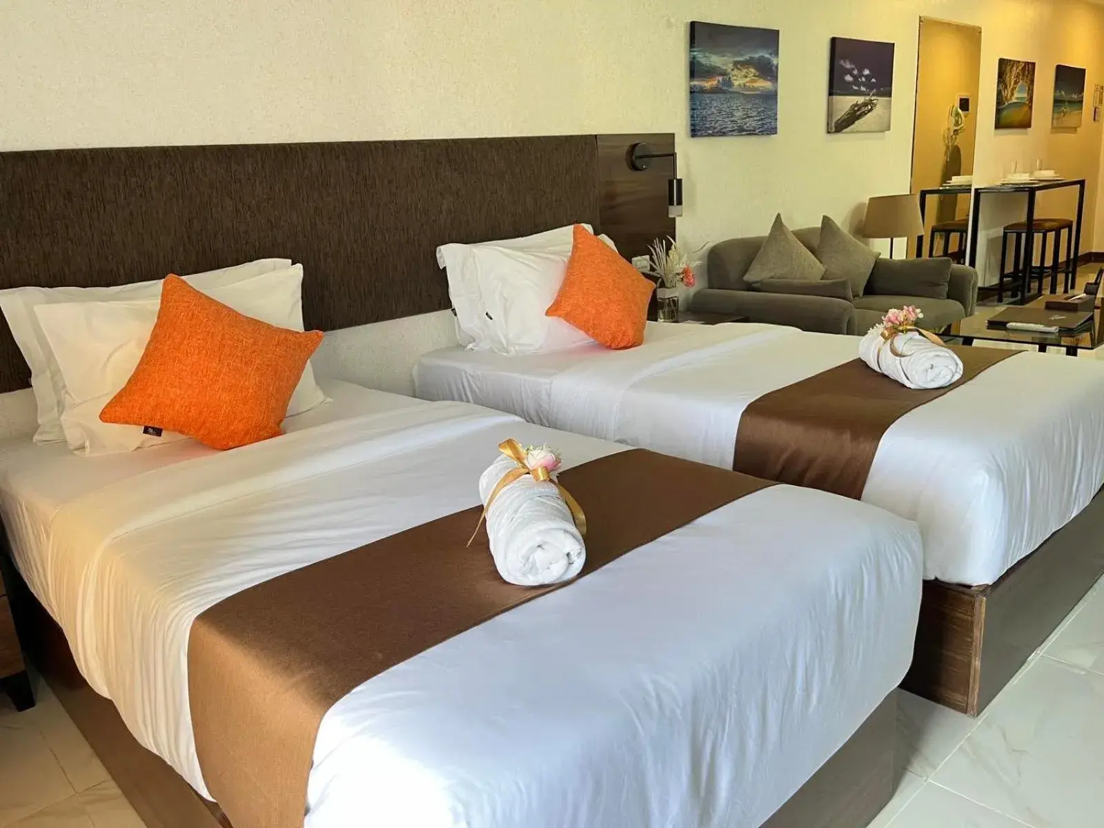 Deluxe Twin Room in 88th Avenue Deluxe Twin Room in 88th Avenue