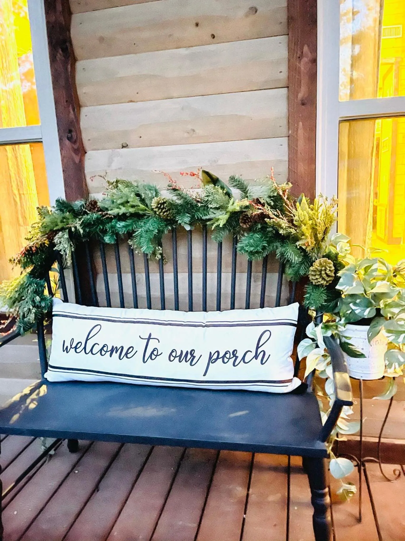 Patio in Knotty and Nice Luxury Cabin