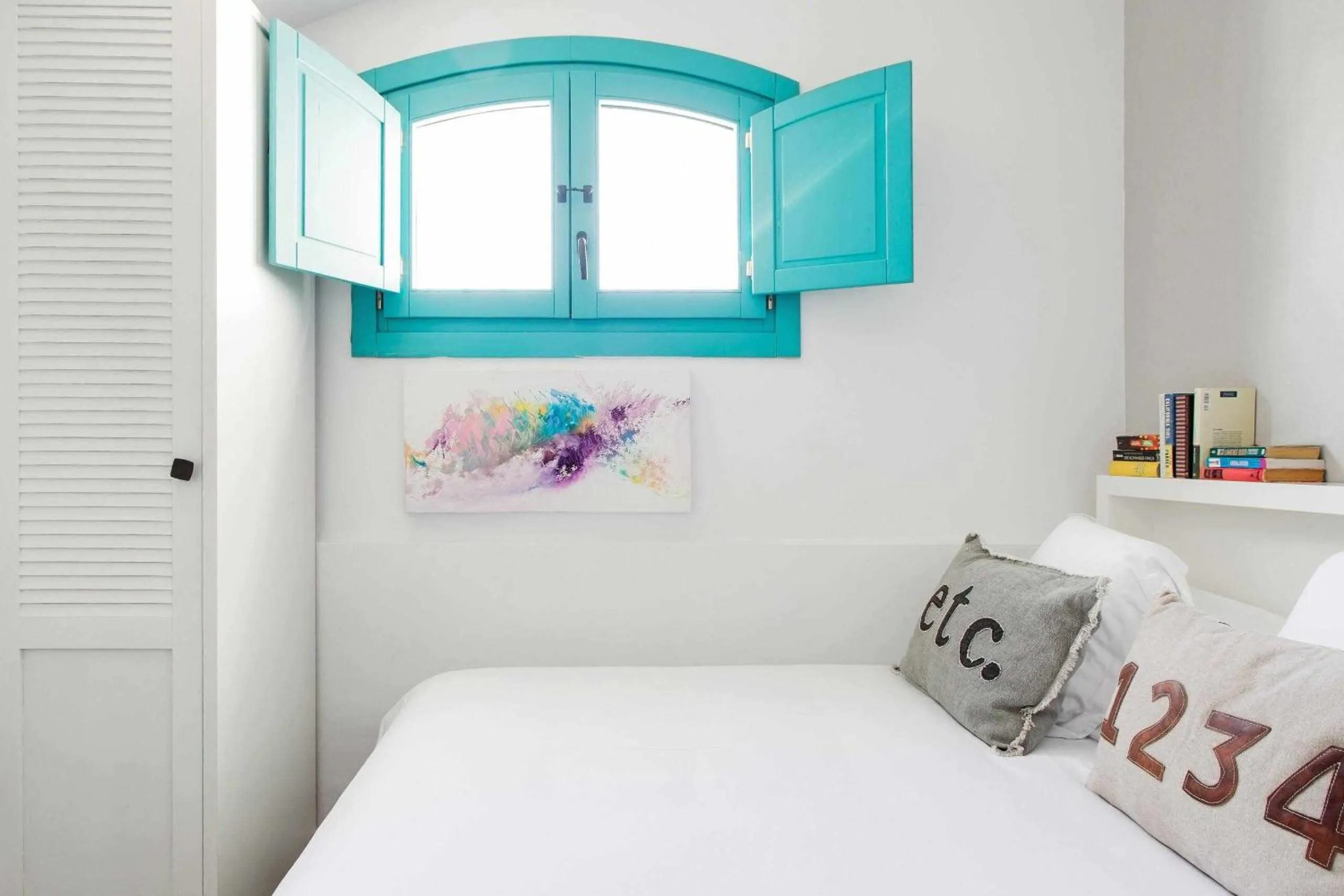 Bed in Revitalized Apartment in Historical Building