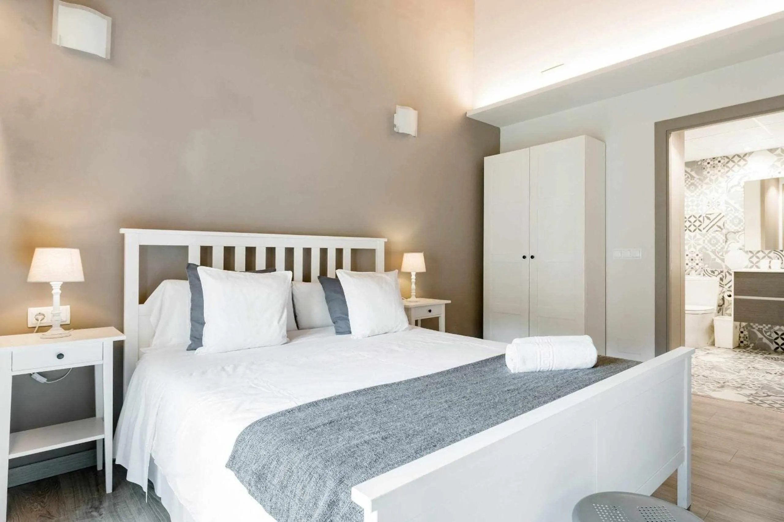 Bed in Revitalized Apartment in Historical Building