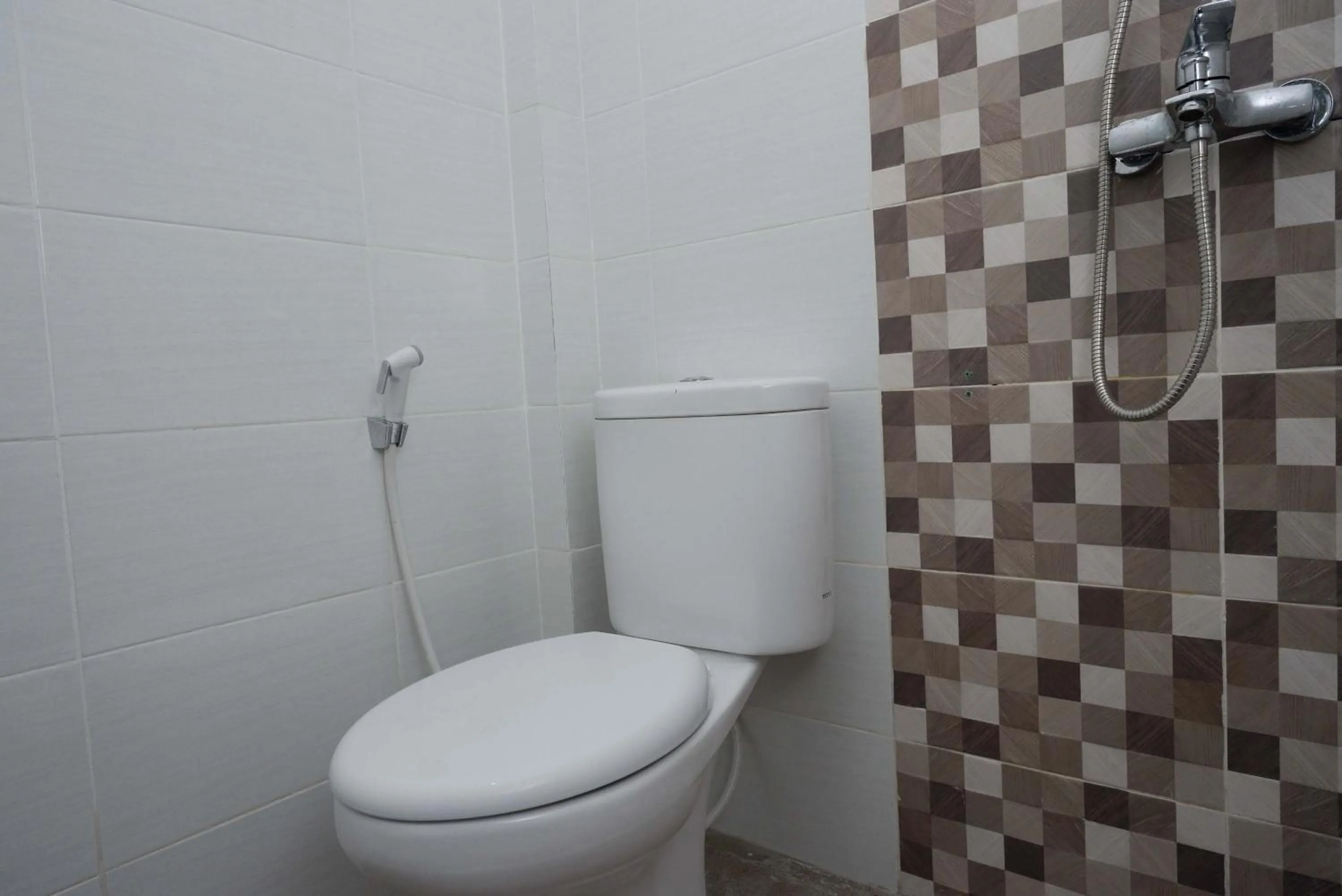 Bathroom in RedDoorz Plus @ Jl Pemuda Pati