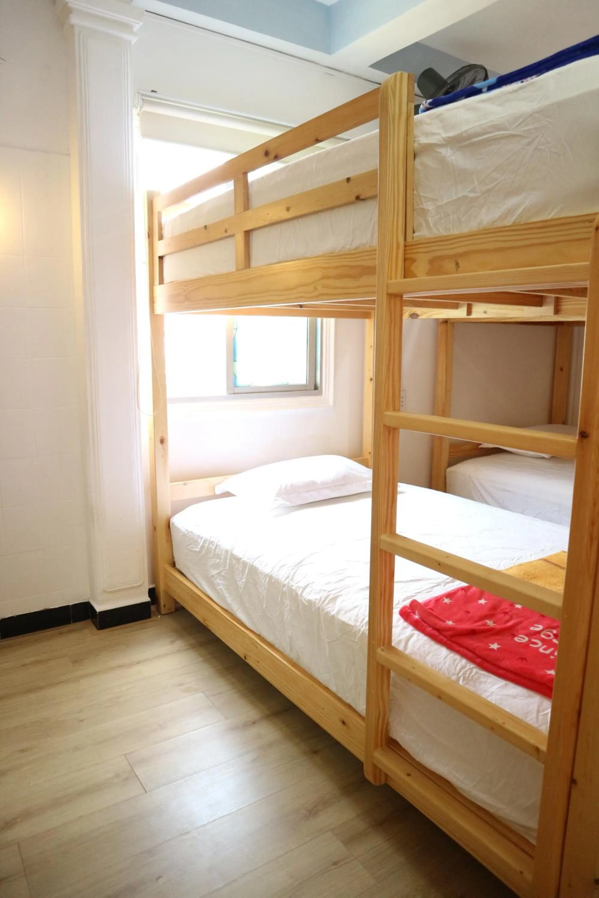 bunk bed, Bed in Loan Võ hostel