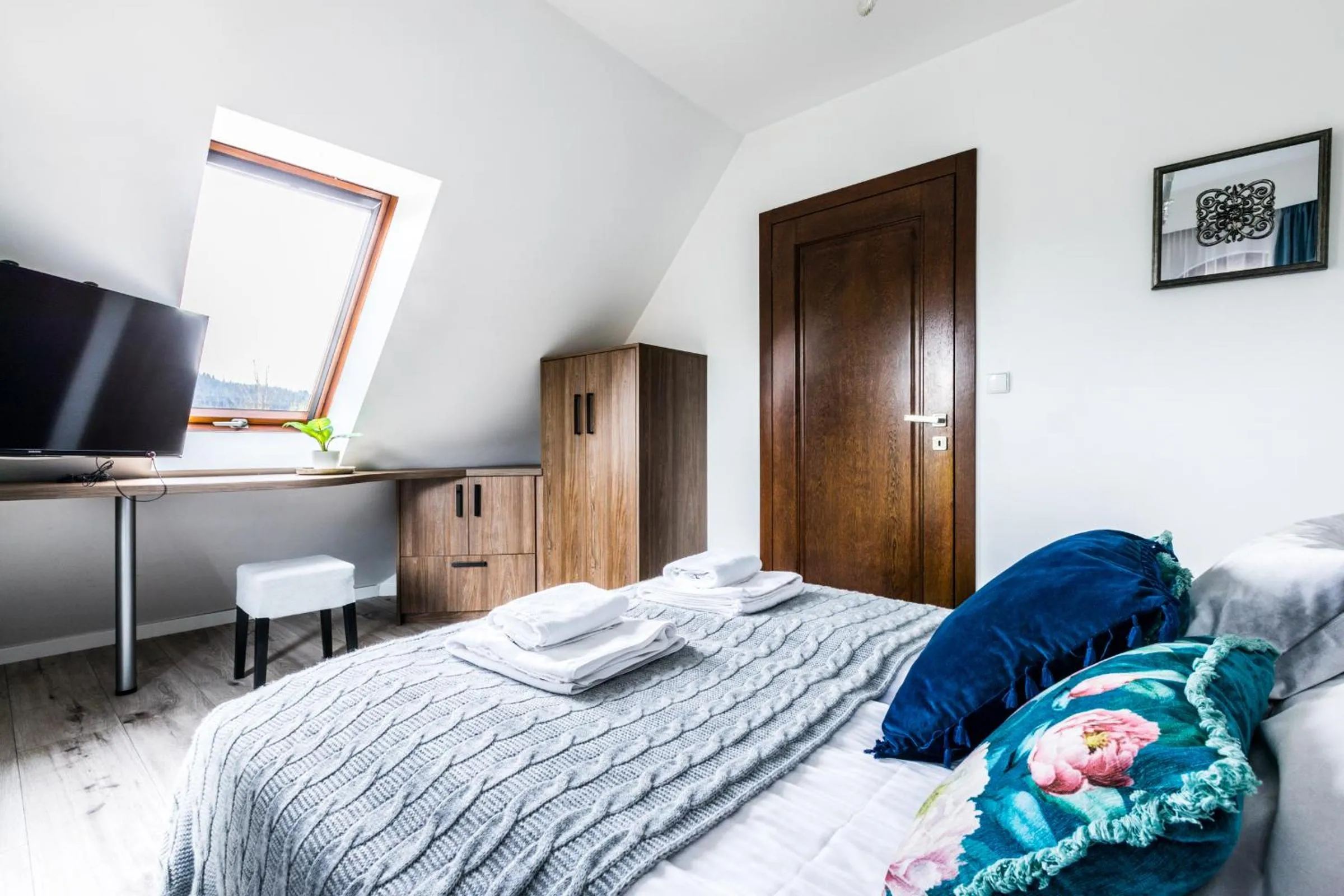 Bedroom, Bed in ApartHost Rezydencja Sienkiewicza