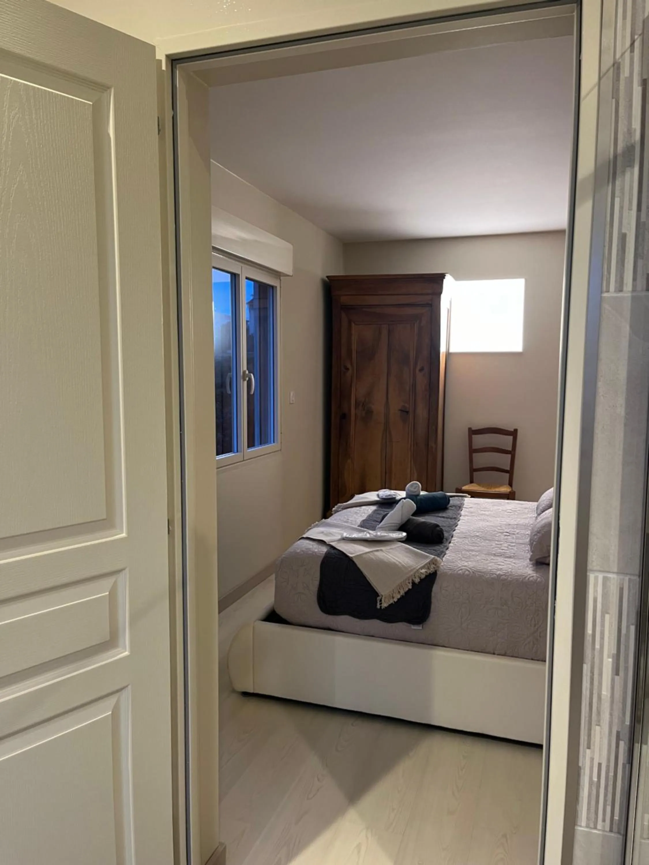 Bedroom, Bed in Chambres d hôtes Villa Anani Cosson alex