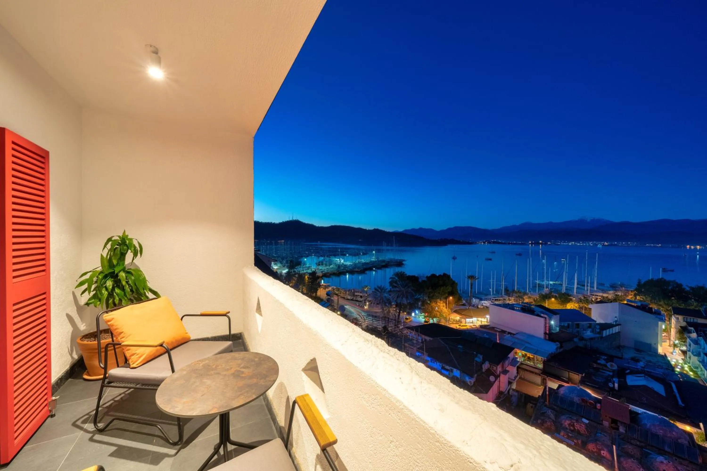 Balcony/Terrace in Reddoors Suites Sea View