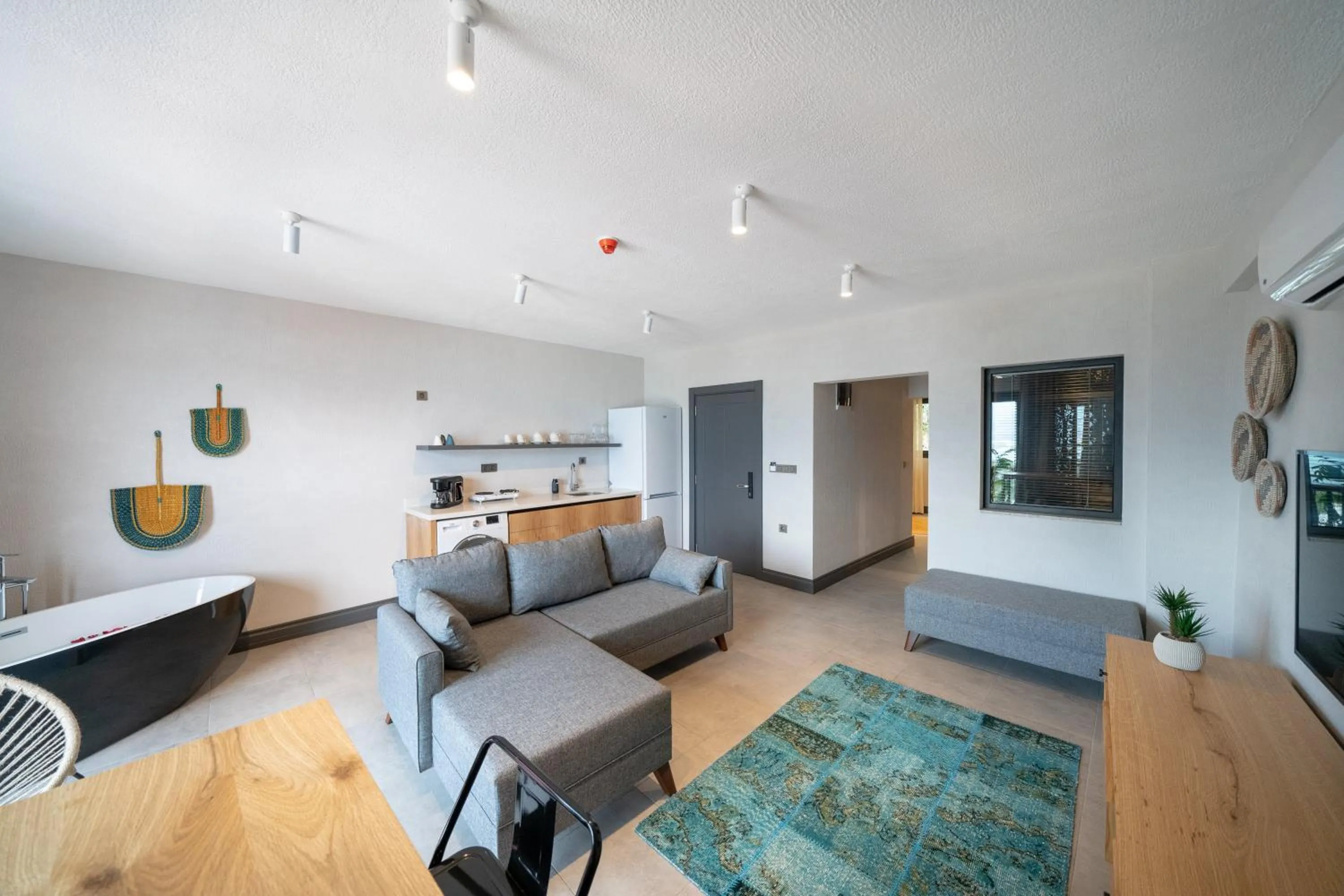 Seating area in Reddoors Suites Sea View