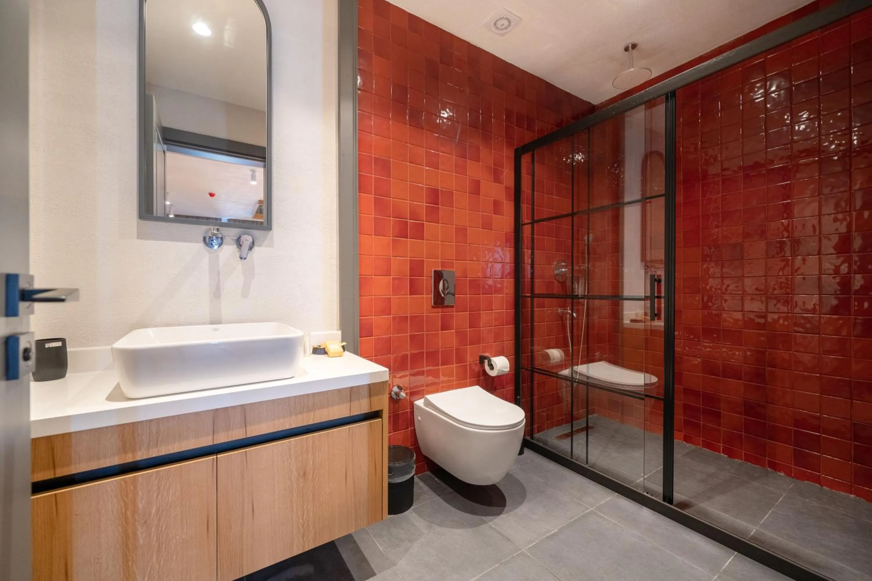 Bathroom in Reddoors Suites Sea View