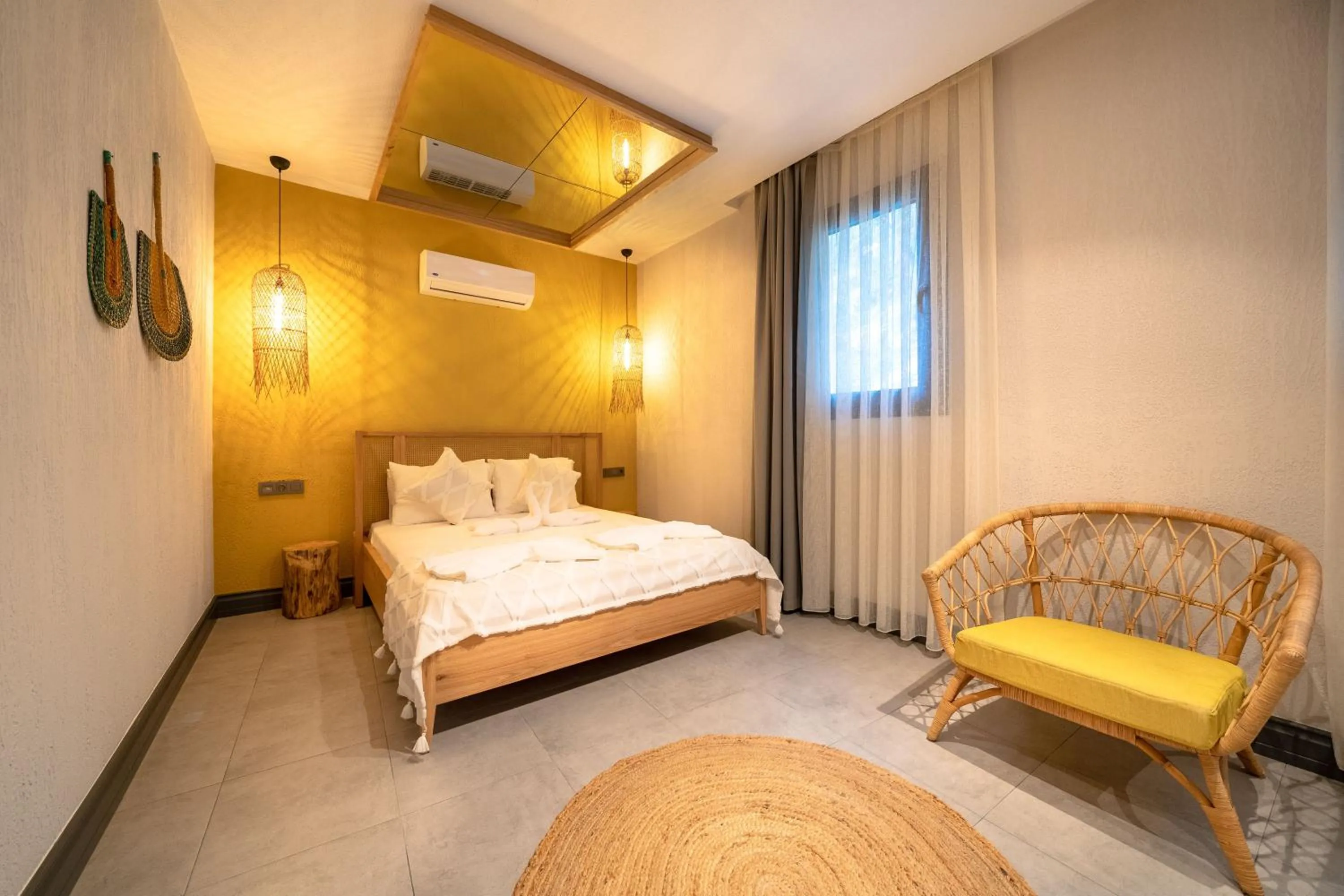 Bedroom in Reddoors Suites Sea View