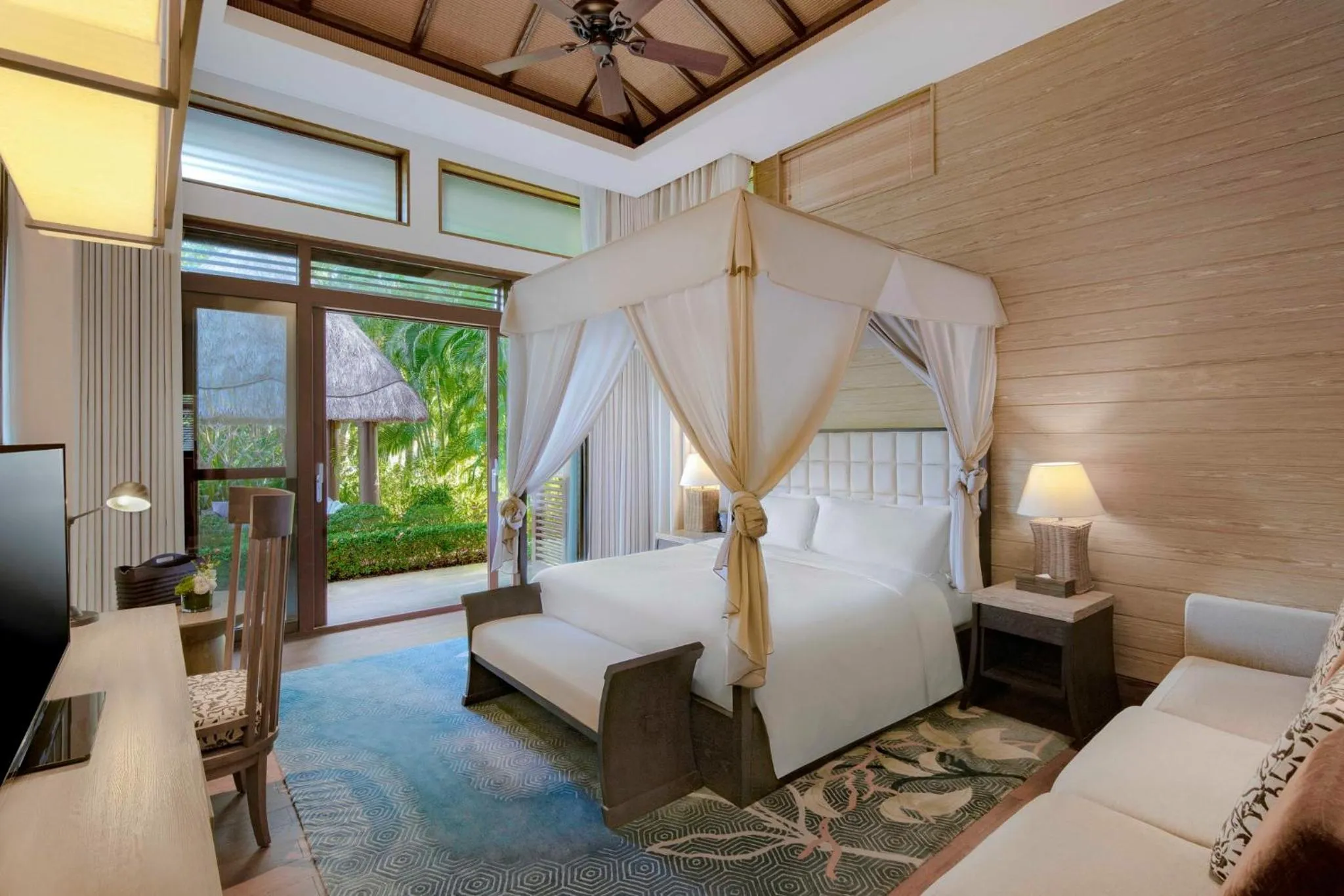 Photo of the whole room, Bed in InterContinental Sanya Haitang Bay Resort by IHG