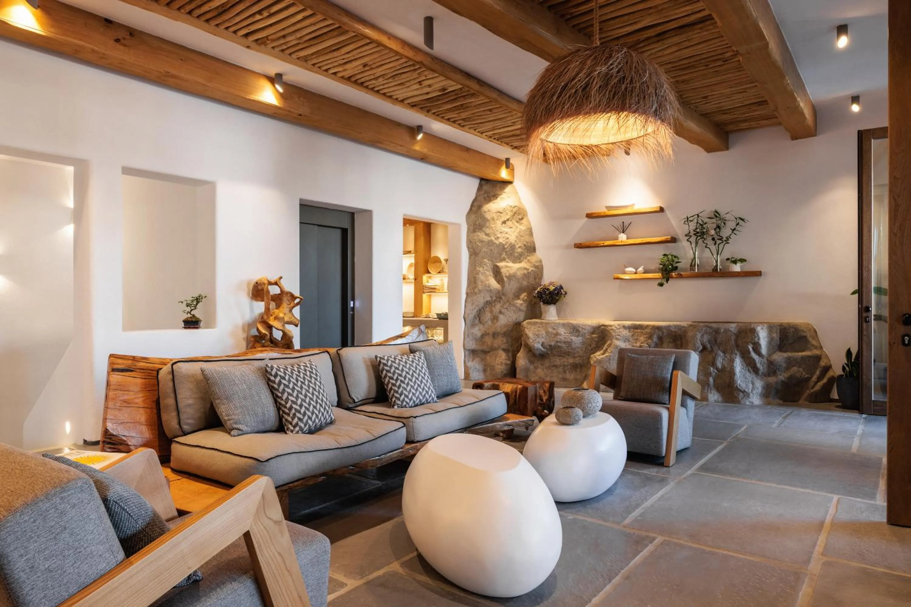 Communal lounge/ TV room in Mileo