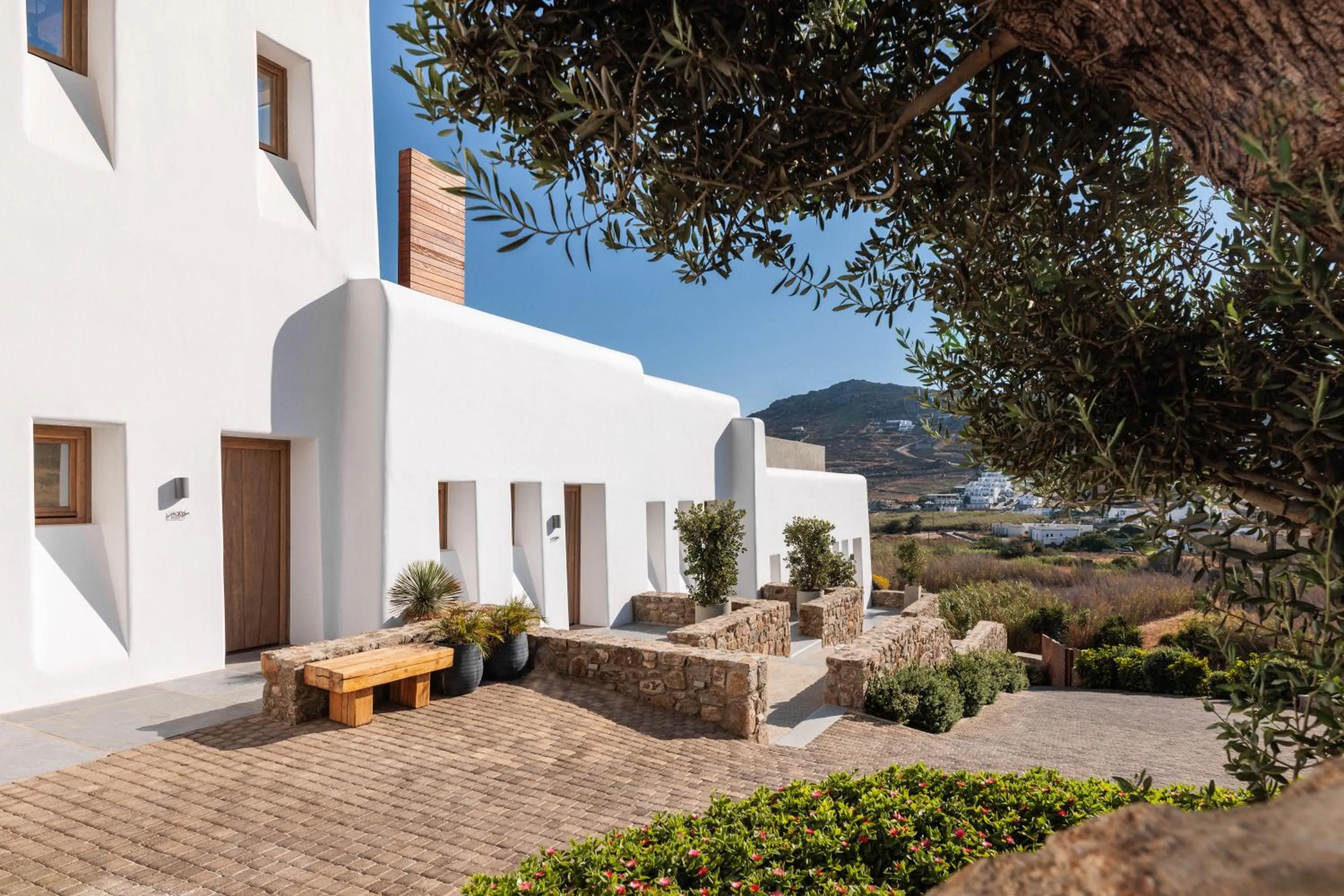 Property building in Mileo