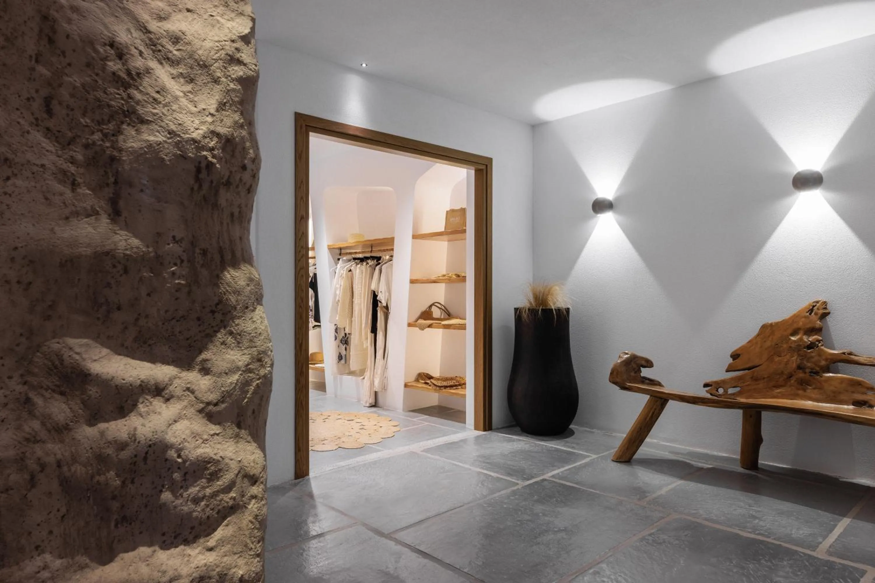 Shopping Area in Mileo