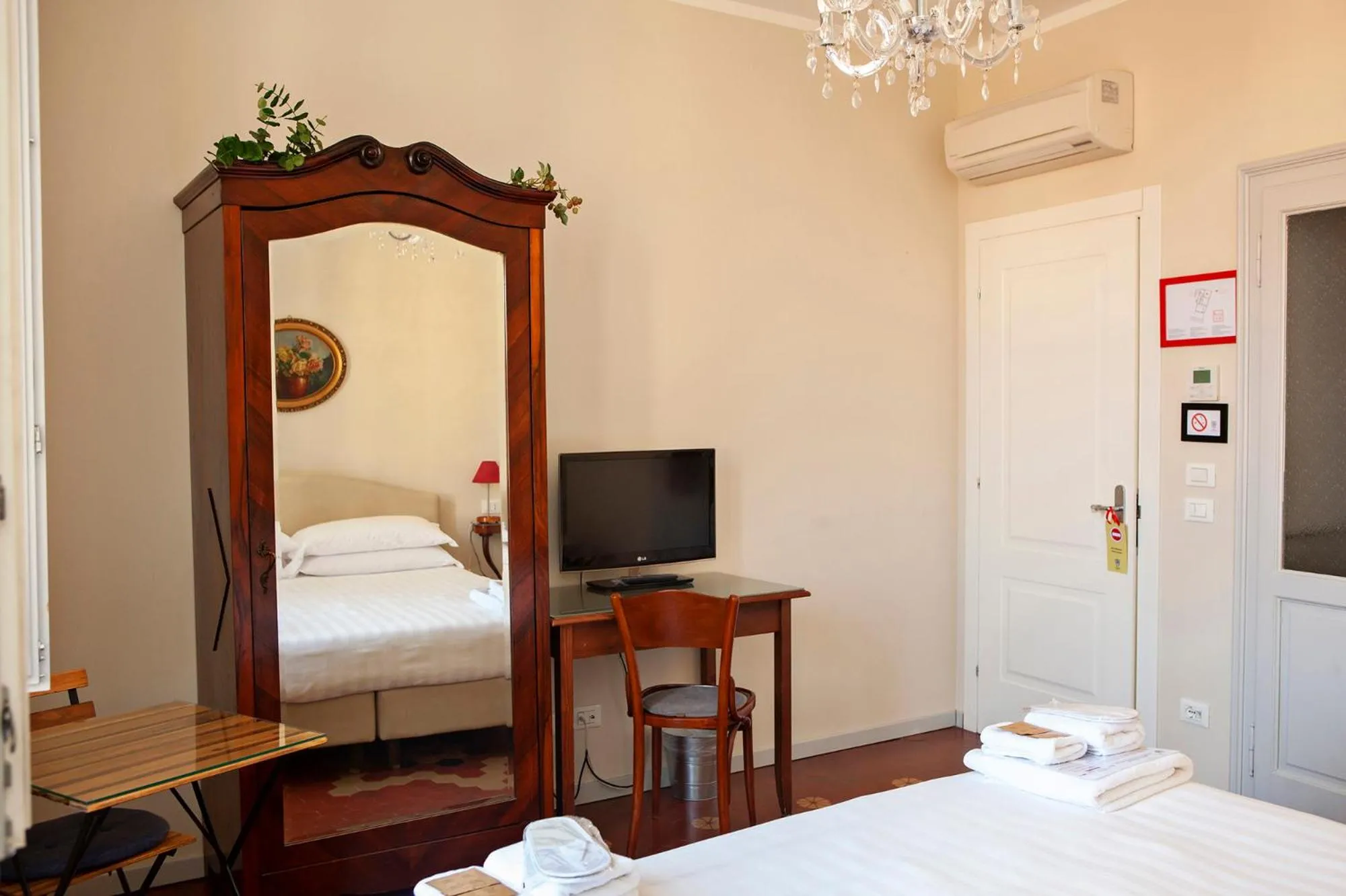 Bedroom, Bed in Locanda San Bernardo