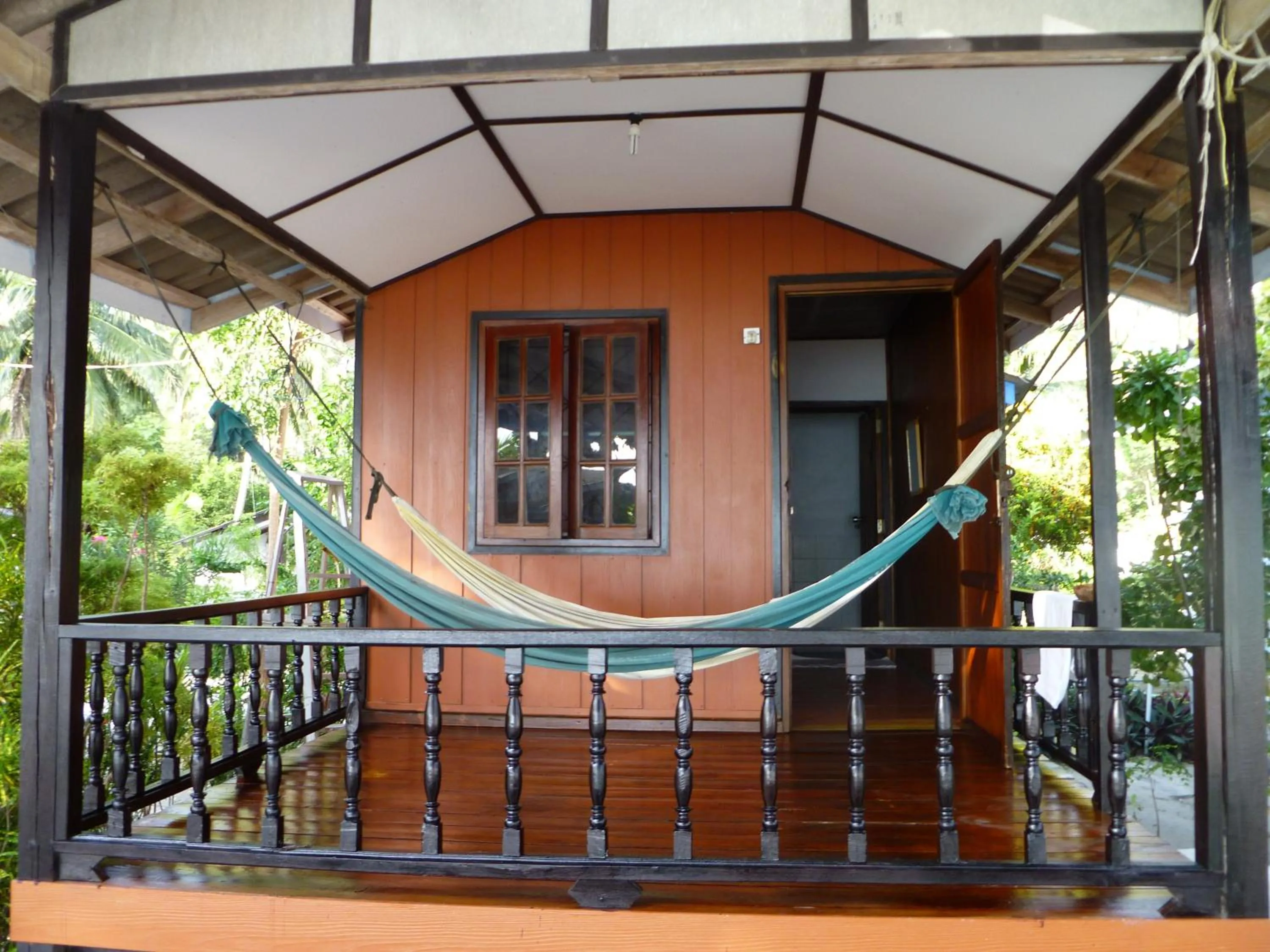 Facade/entrance in Laemson Resort