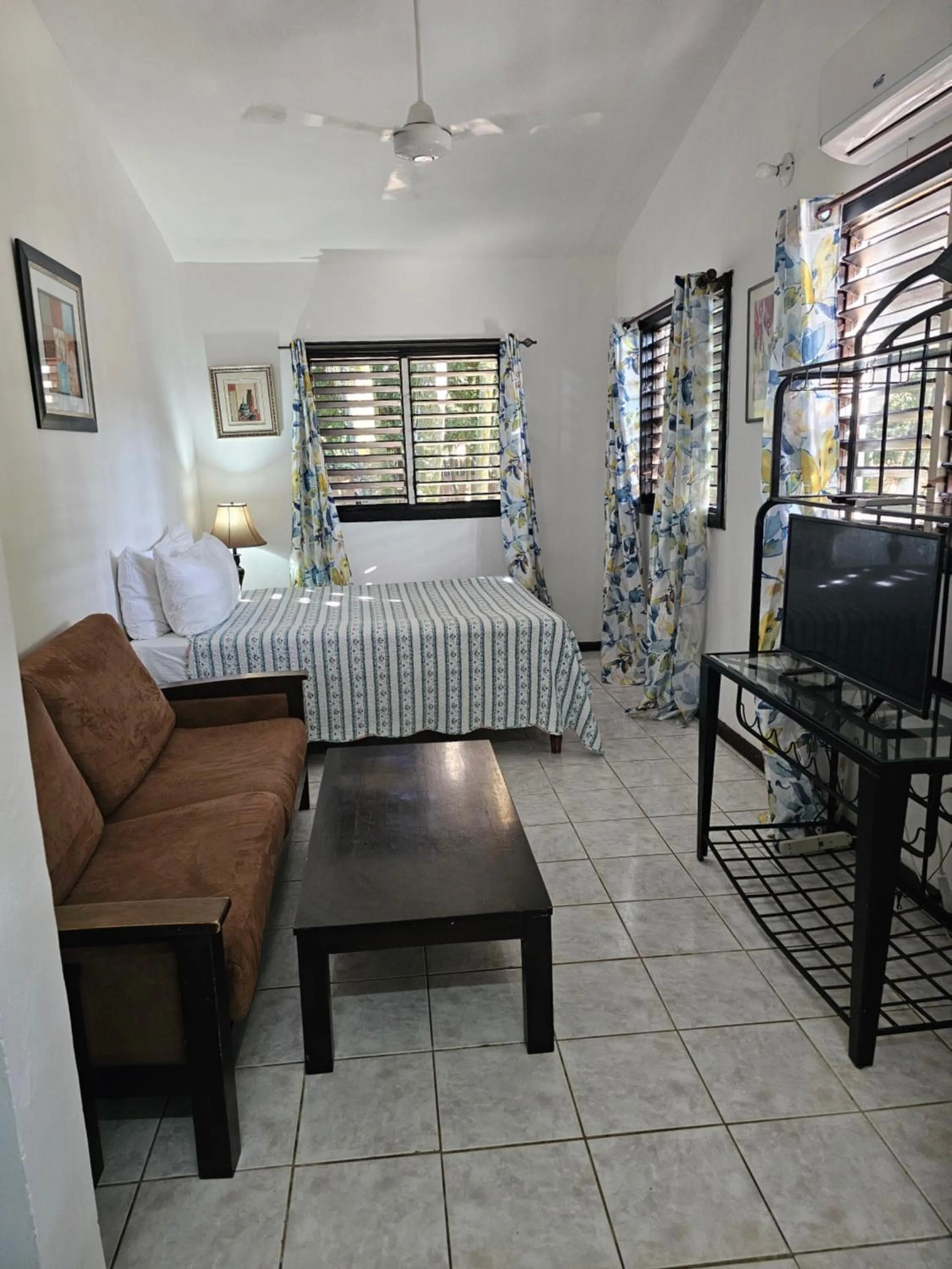 Bedroom in Roots Cafe Rooms