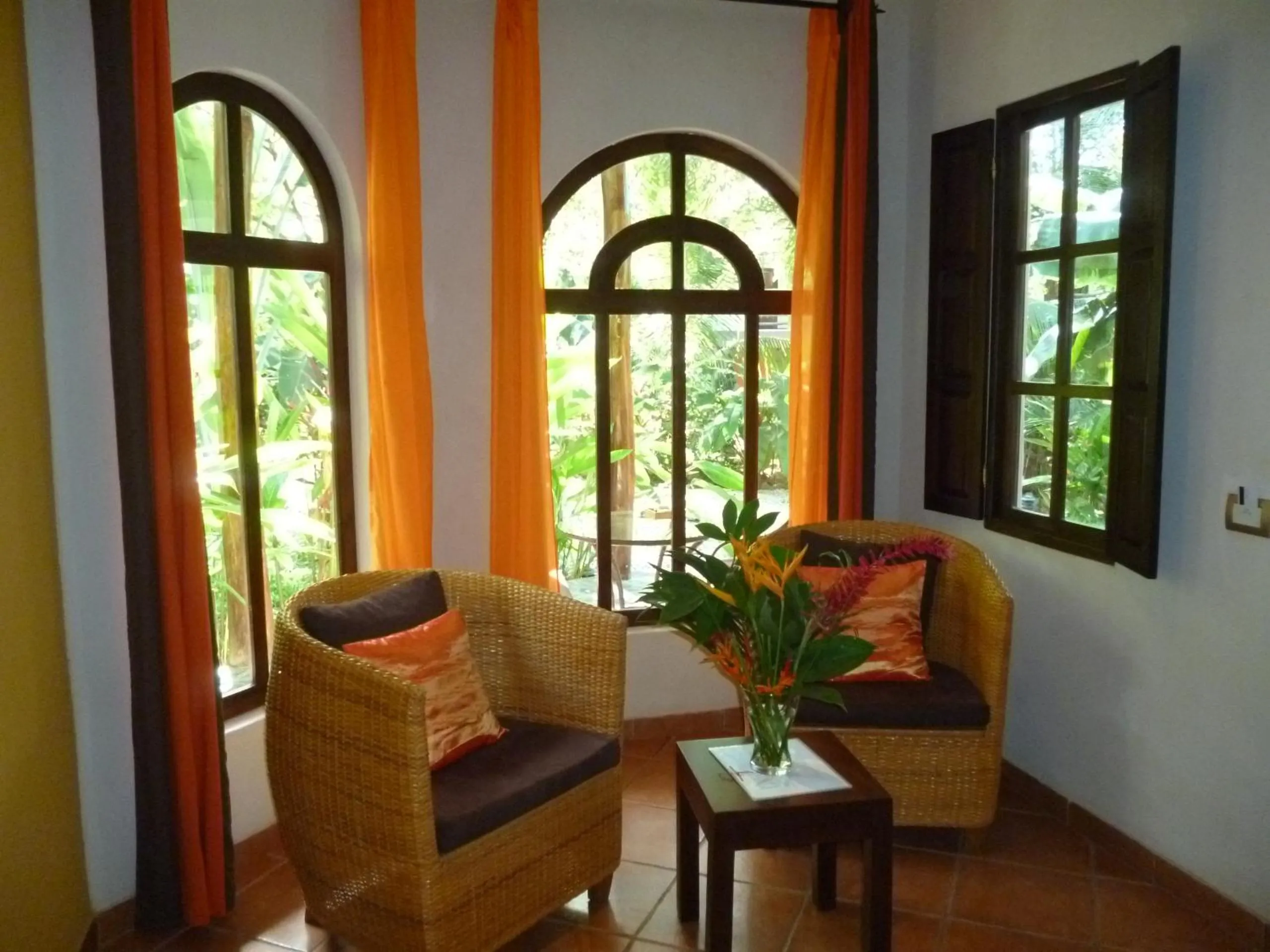Seating area in Manala Hotel