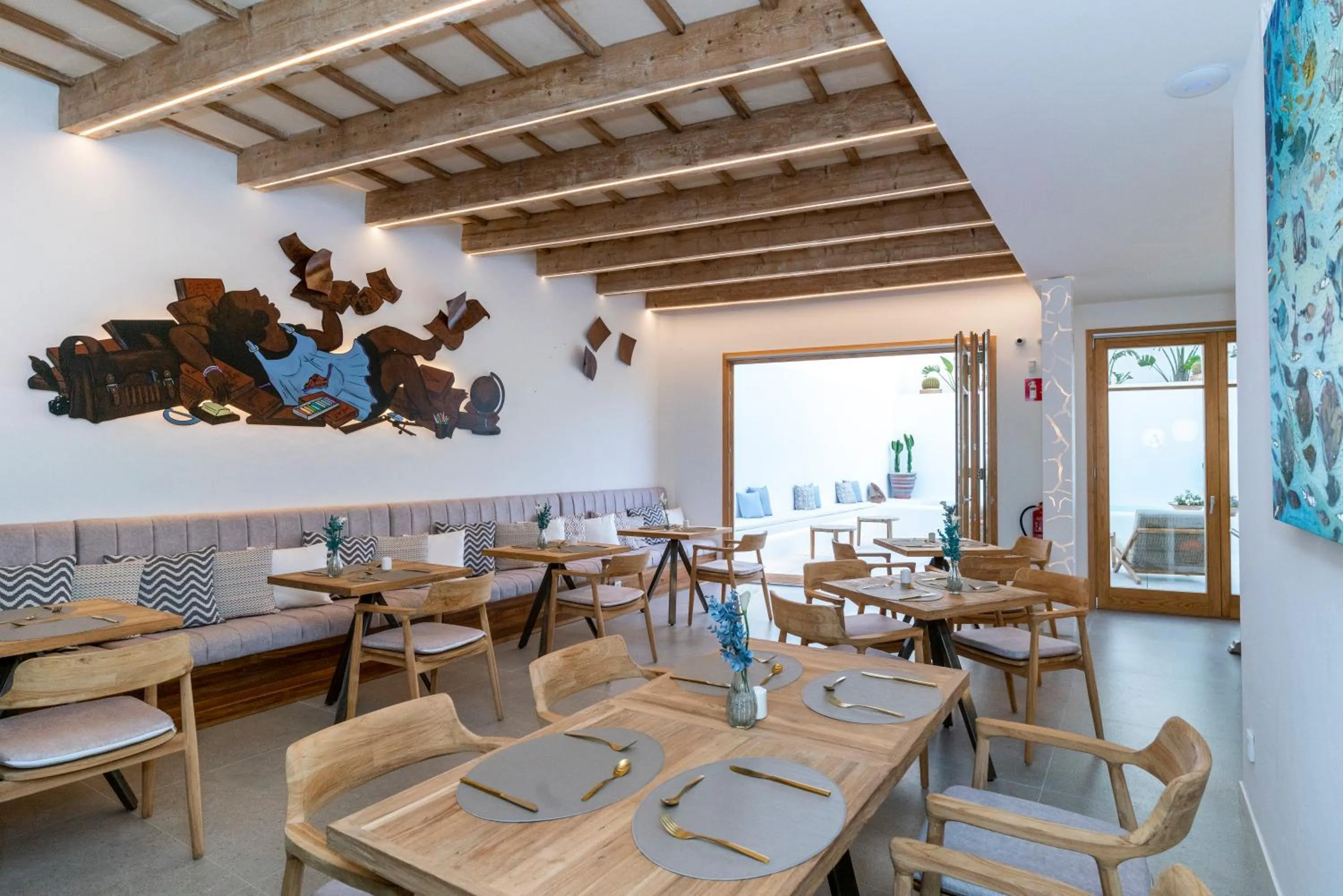 Restaurant/places to eat in Hotel S'Antiga Adults Only