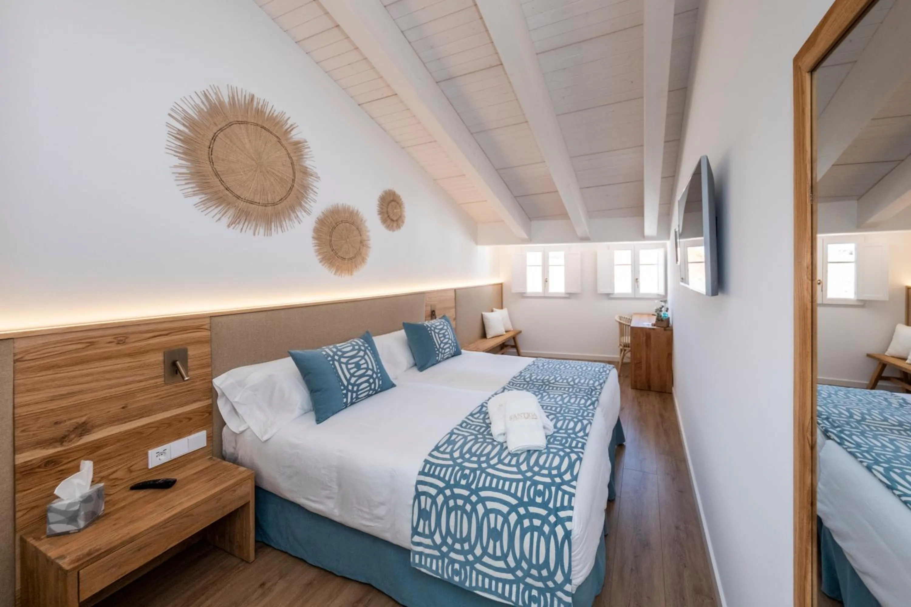 Bed in Hotel S'Antiga Adults Only