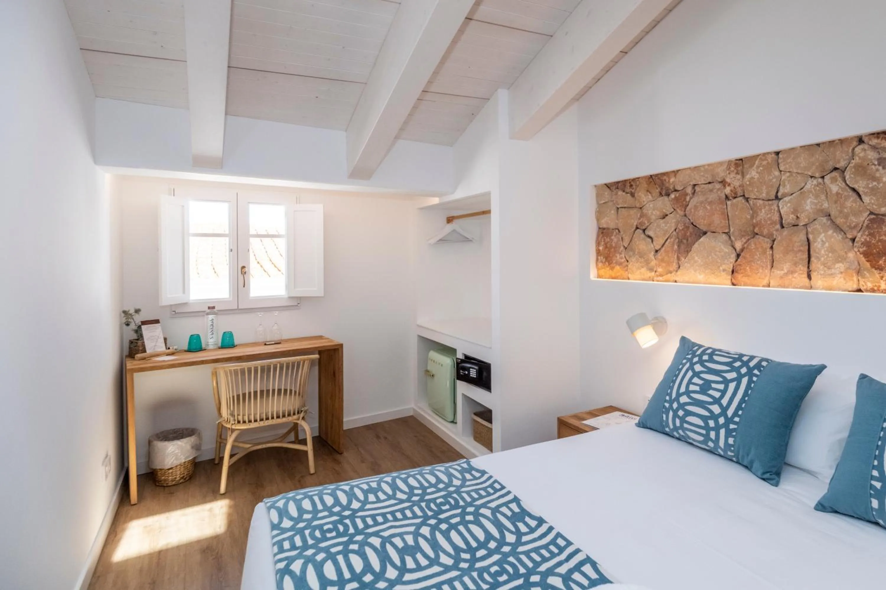 Bed in Hotel S'Antiga Adults Only