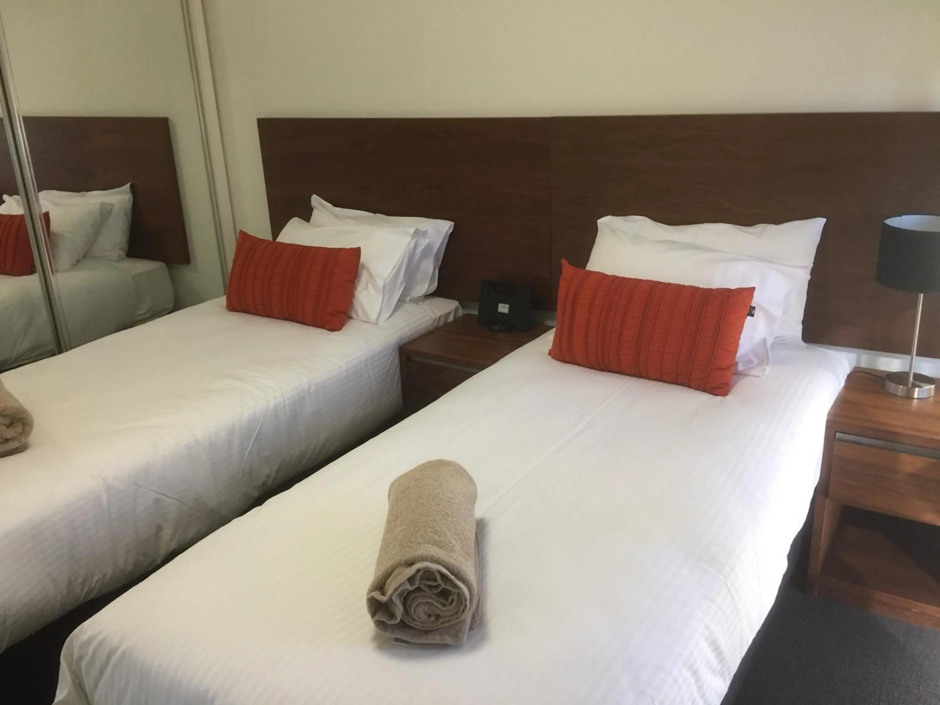 Bed in Tea House Motor Inn