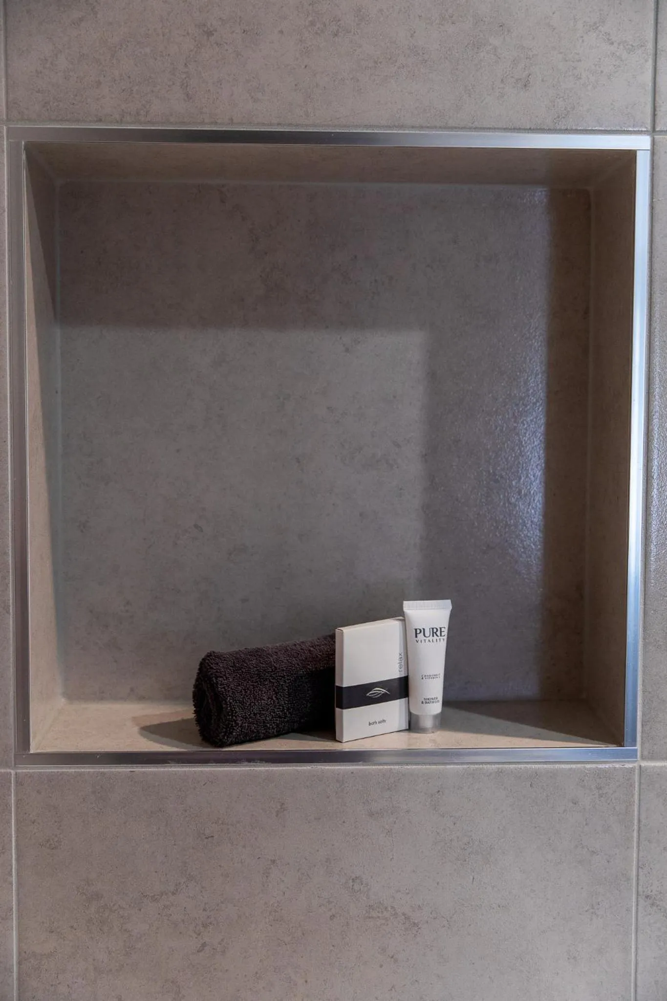 Bathroom in Tea House Motor Inn