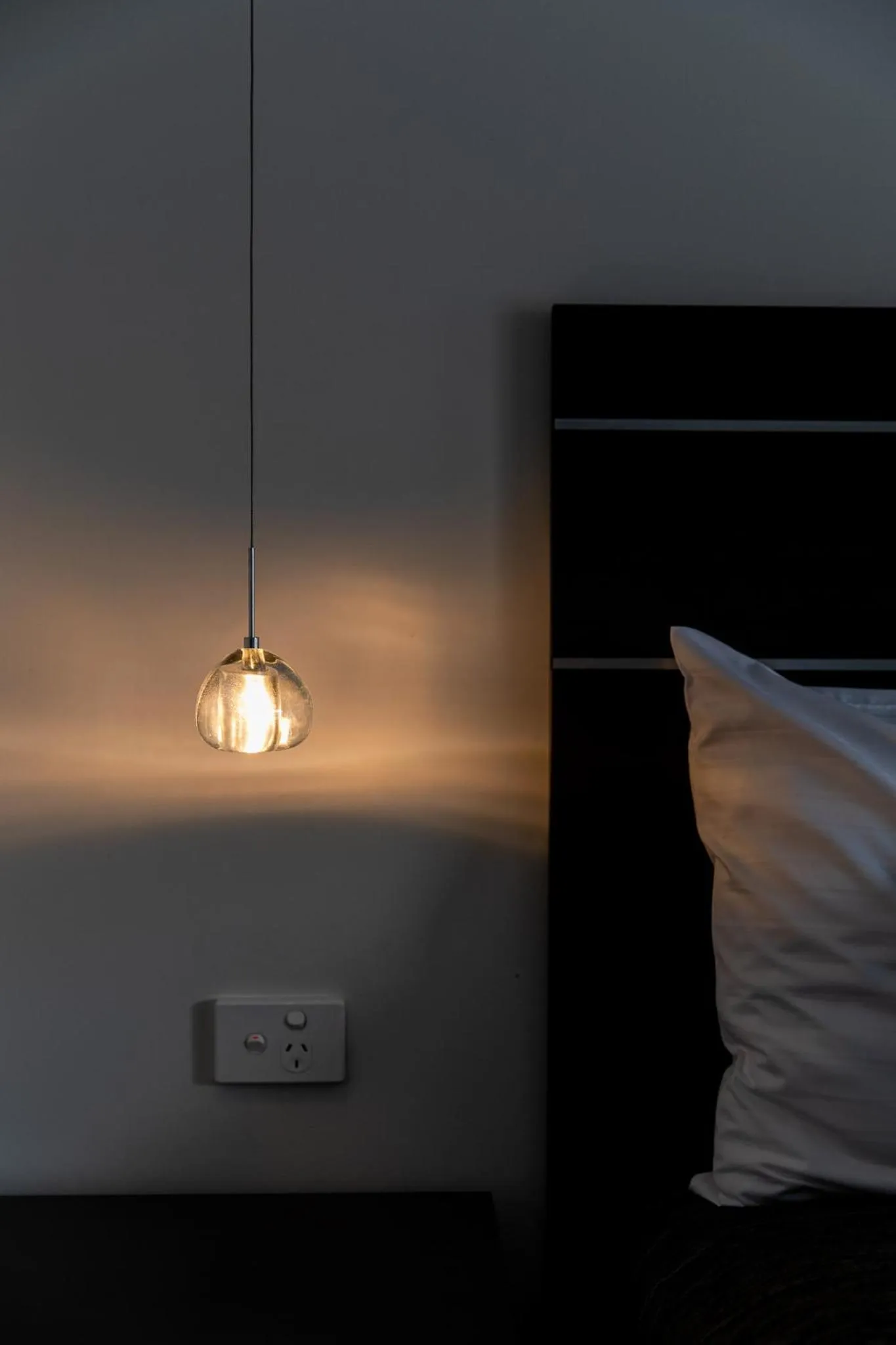 Decorative detail, Bed in Tea House Motor Inn