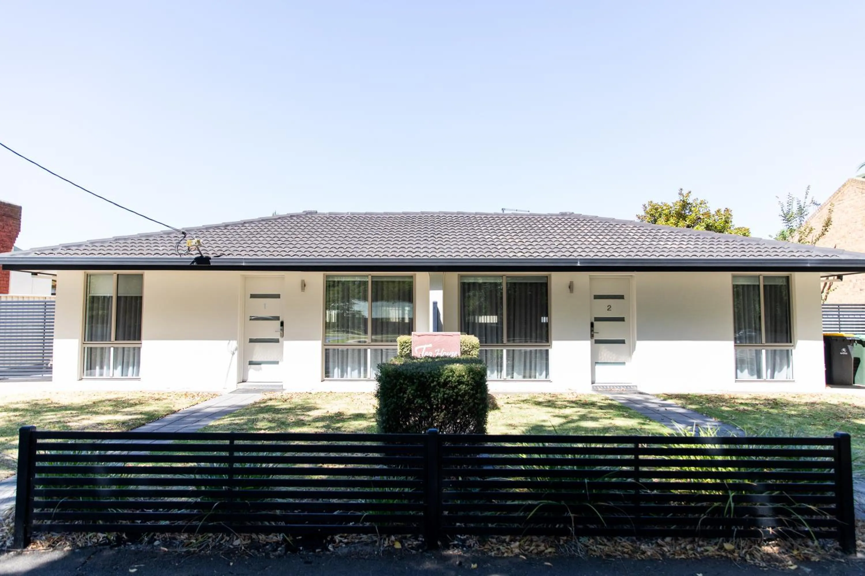 Facade/entrance in Tea House Motor Inn
