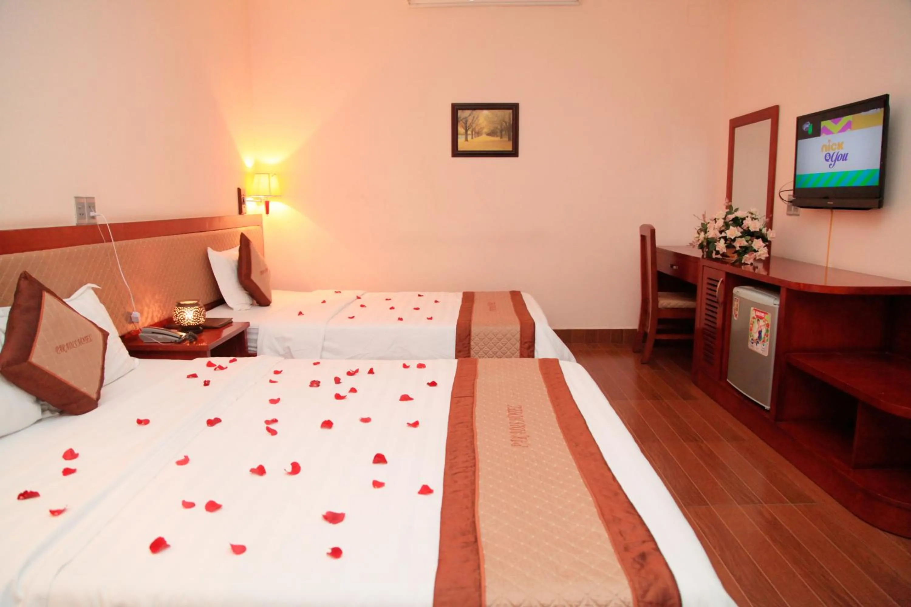 Bed in Paradis Hotel