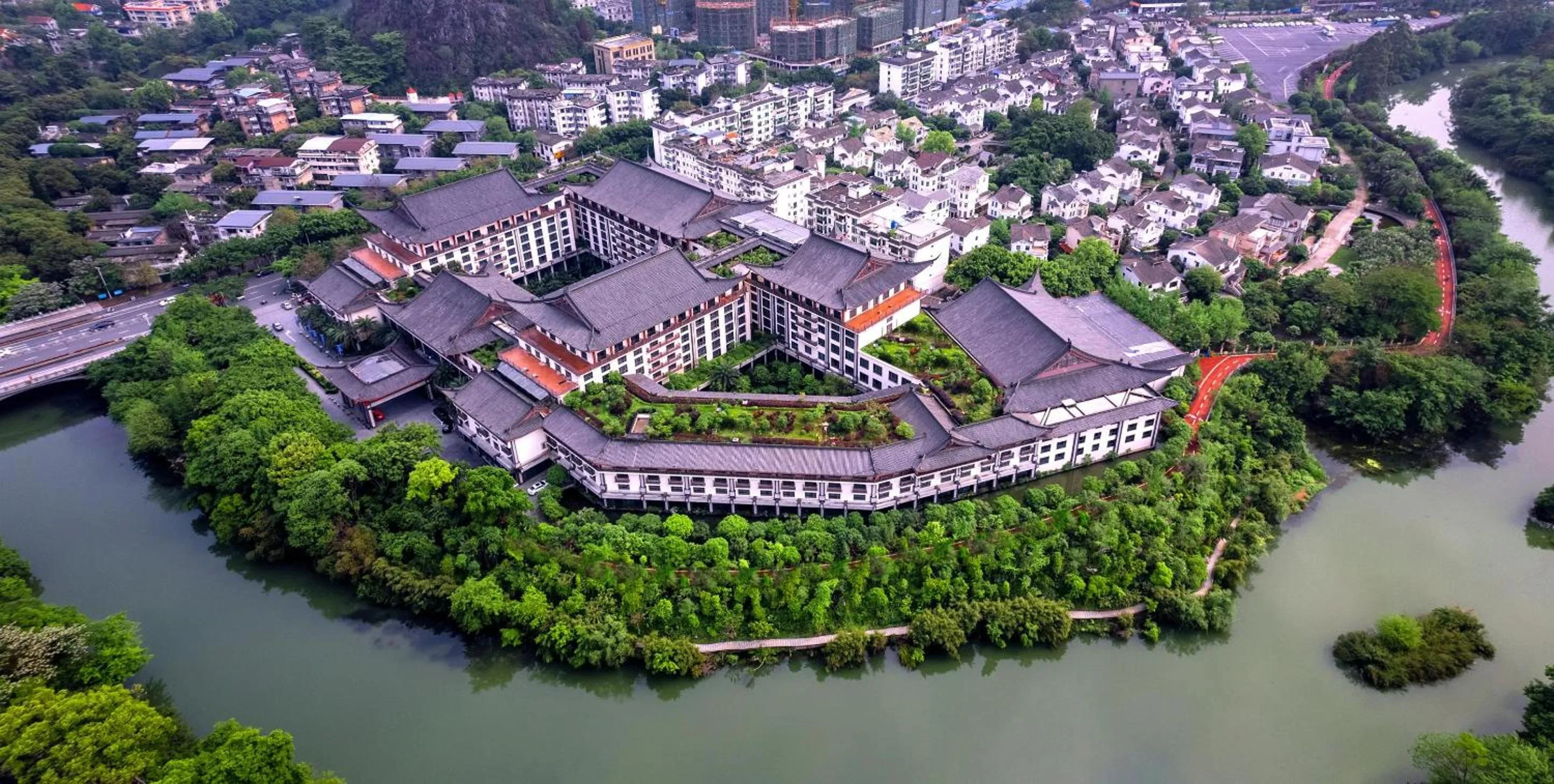 Property building in Grand Bravo Guilin