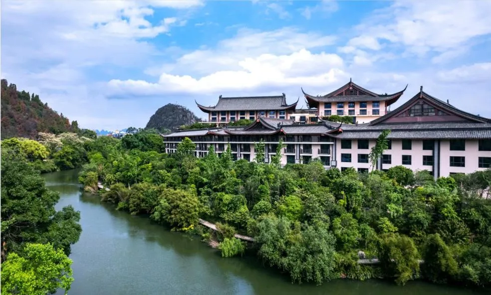 Property building in Grand Bravo Guilin