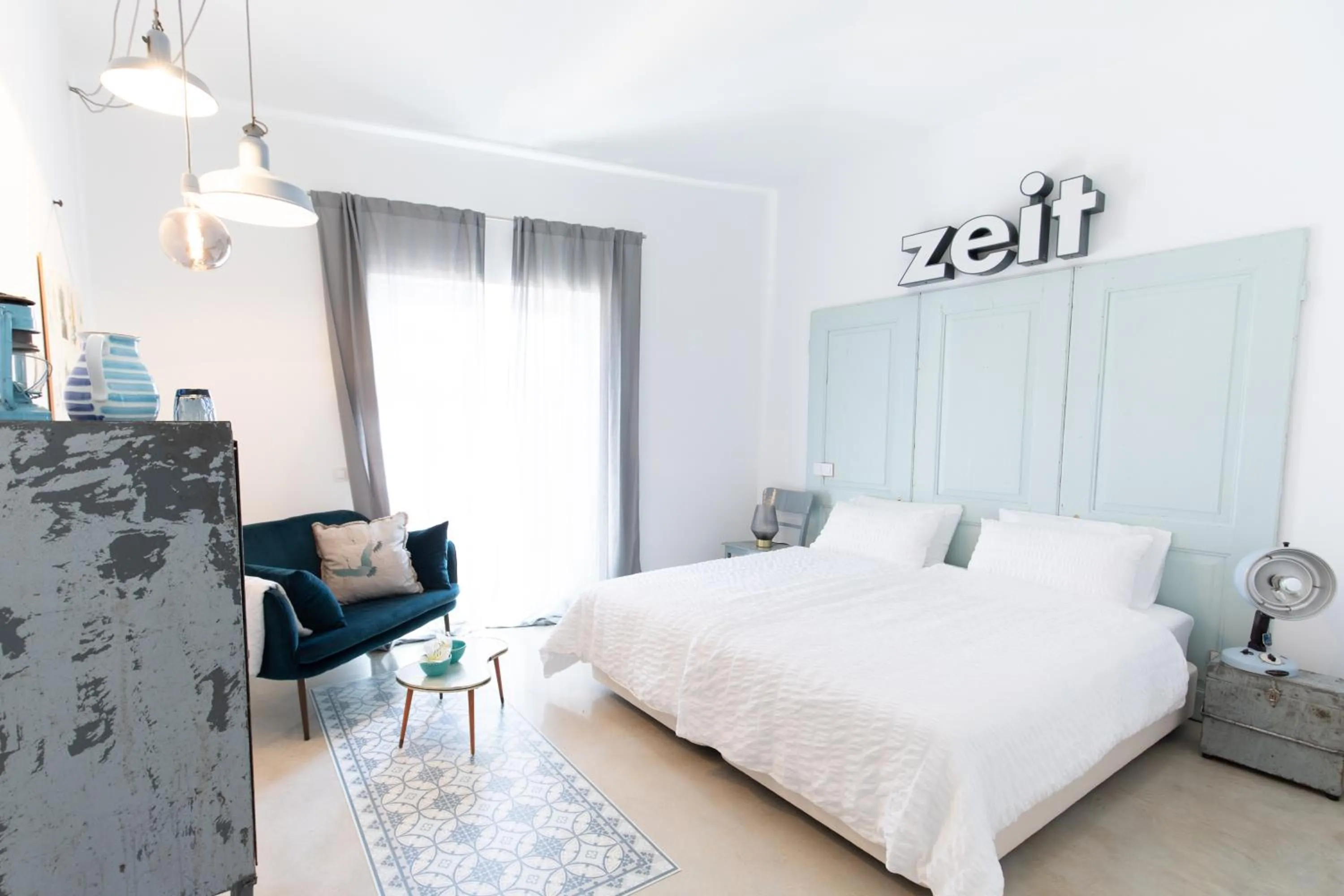 Photo of the whole room, Bed in Moinho Calmo