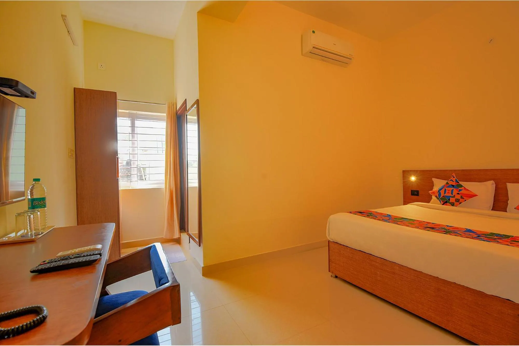 Living room, Bed in FabHotel GR Lake View - BTM Layout