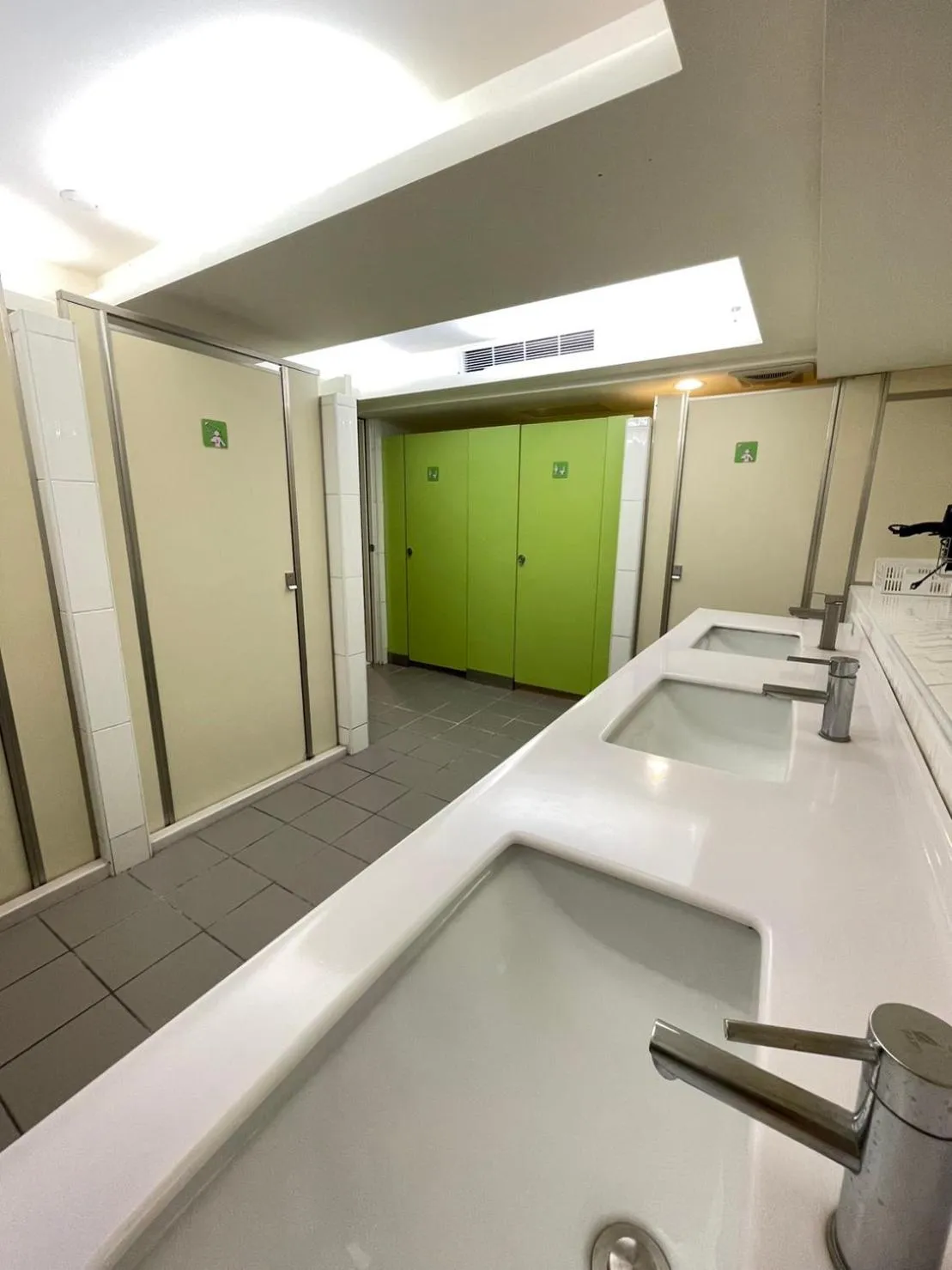 Kiwi Express Hotel - Chenggong Rd