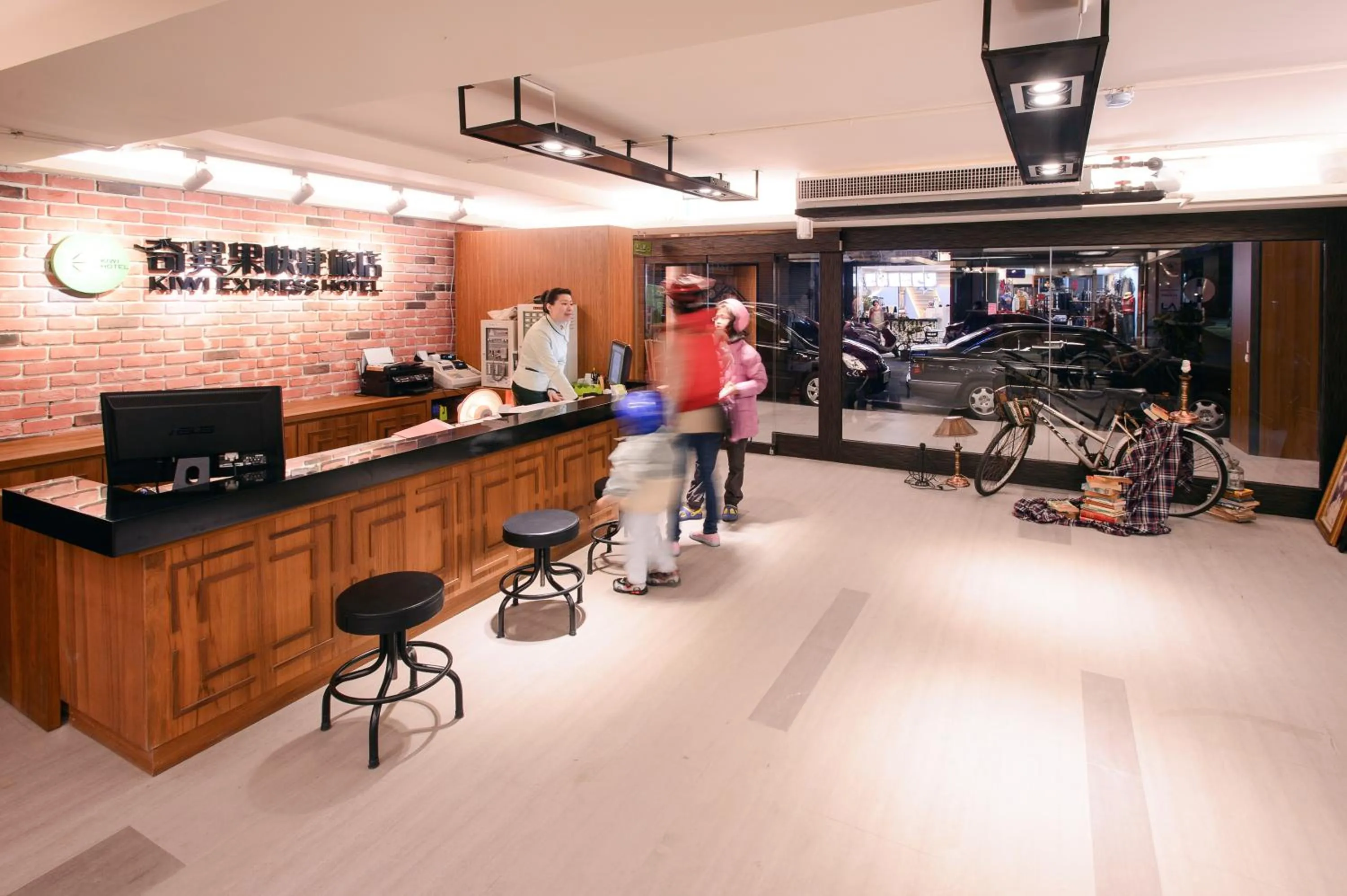 Lobby or reception in Kiwi Express Hotel - Chenggong Rd