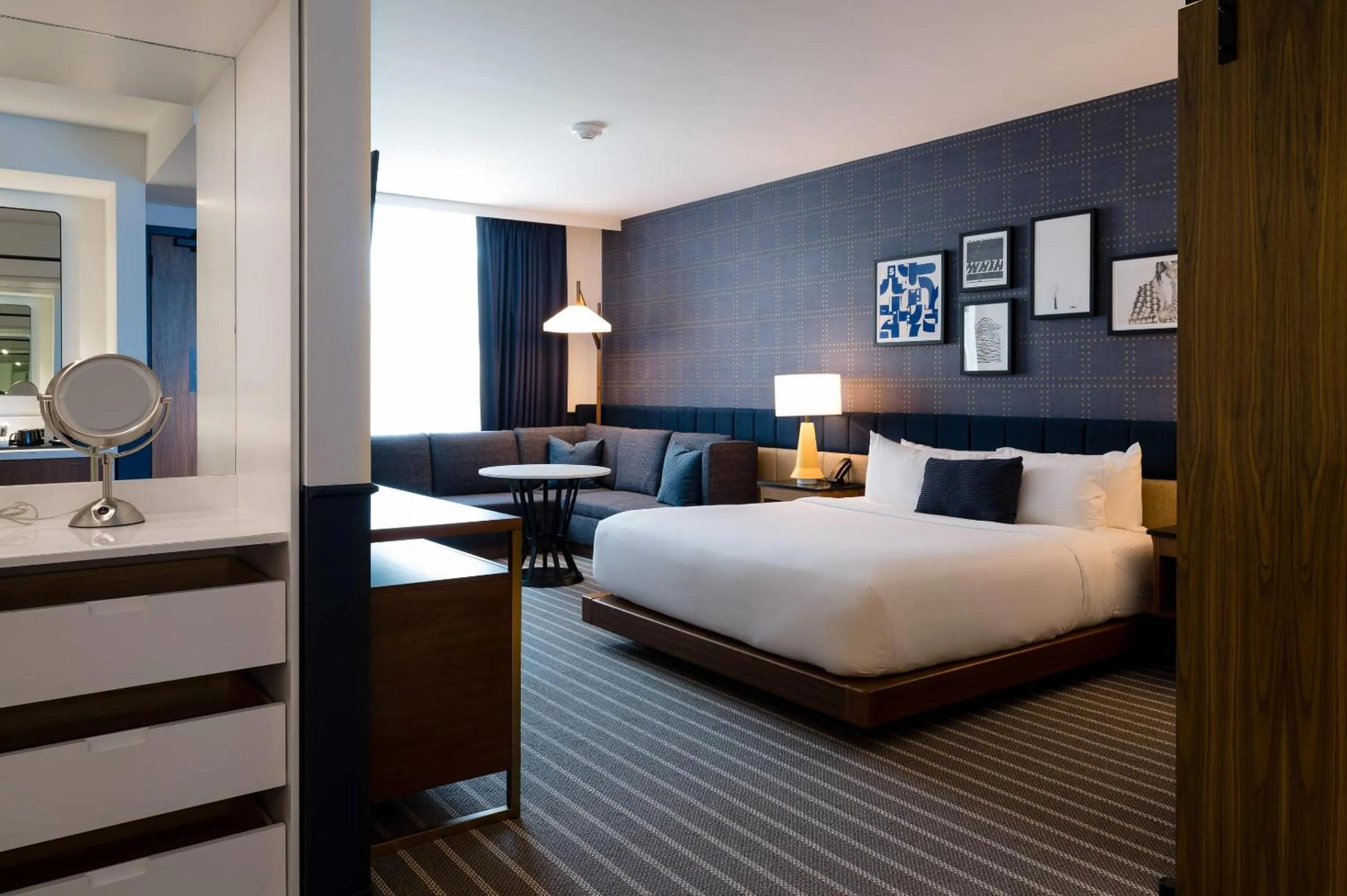 Bedroom, Bed in Cambria Hotel Boston Somerville