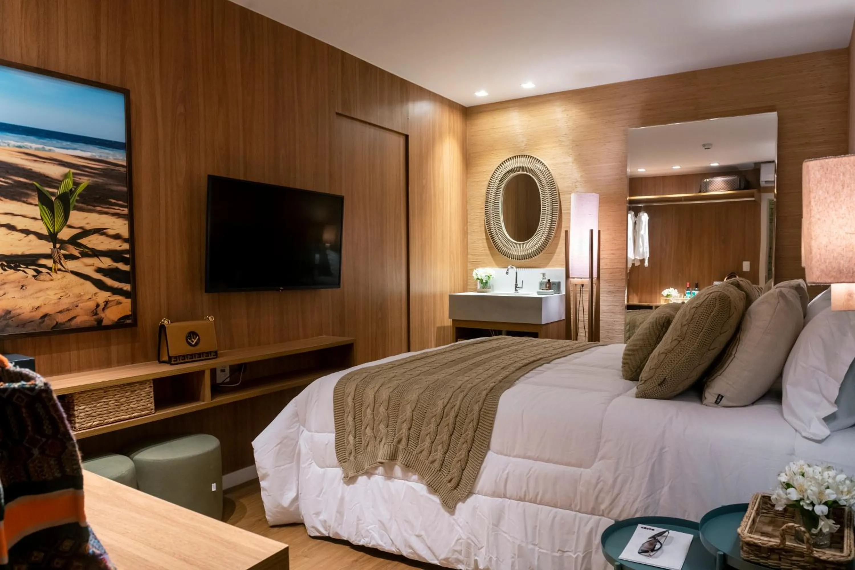 Bedroom, Bed in Canto Hotel