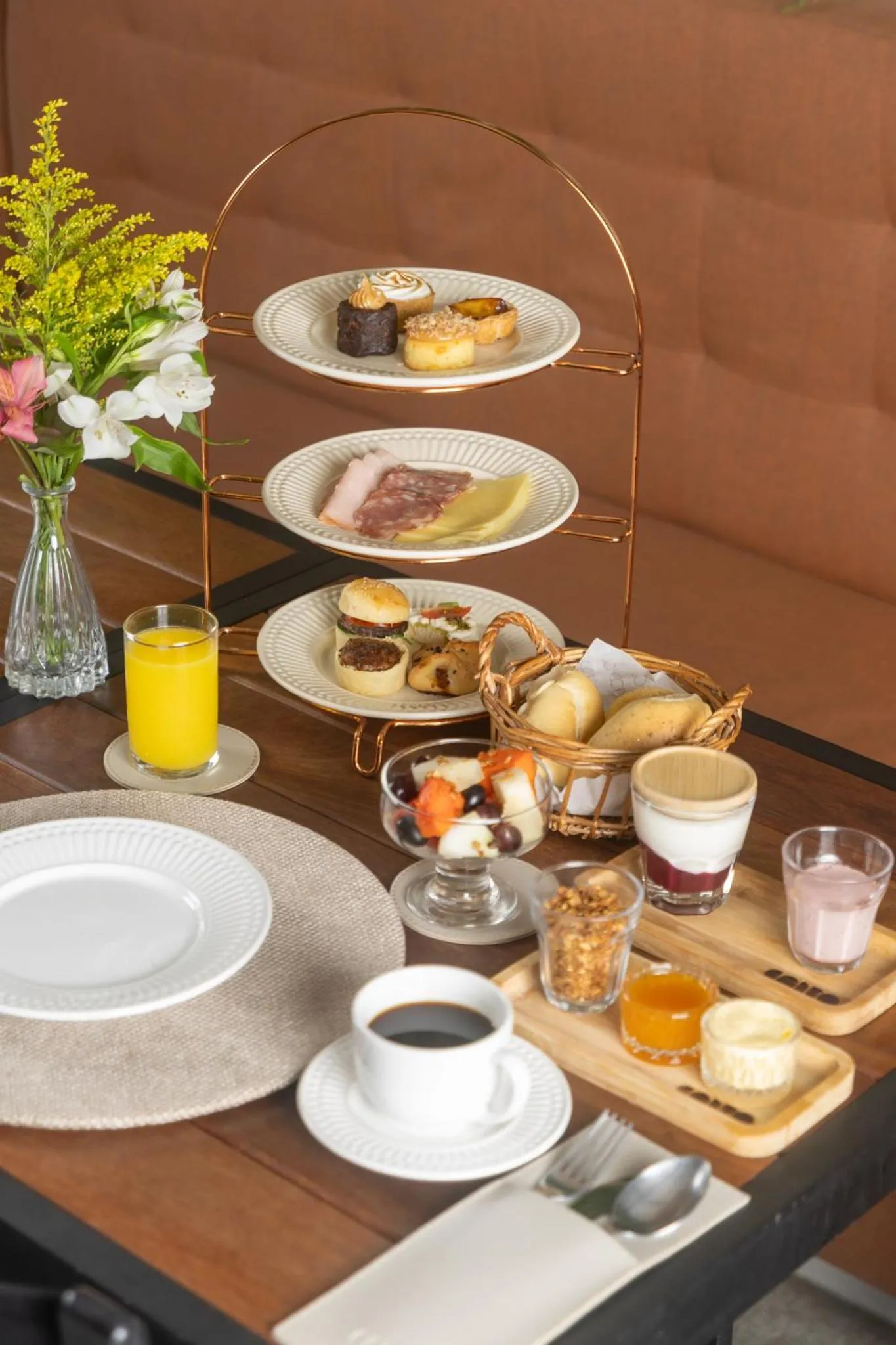 Continental breakfast in Canto Hotel