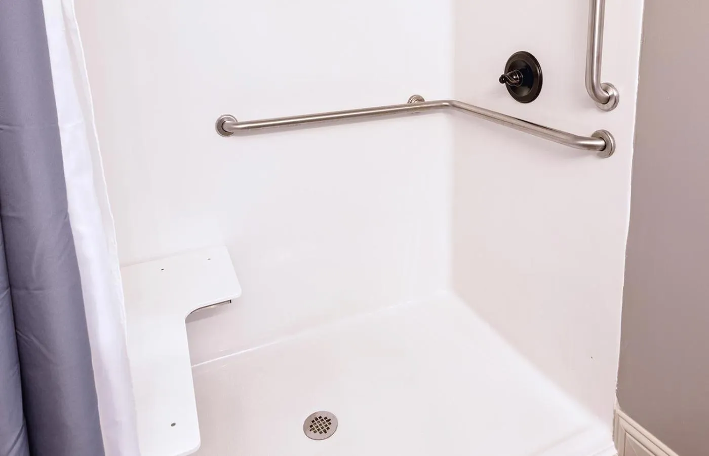 Shower in Inn at Elijah McLean's