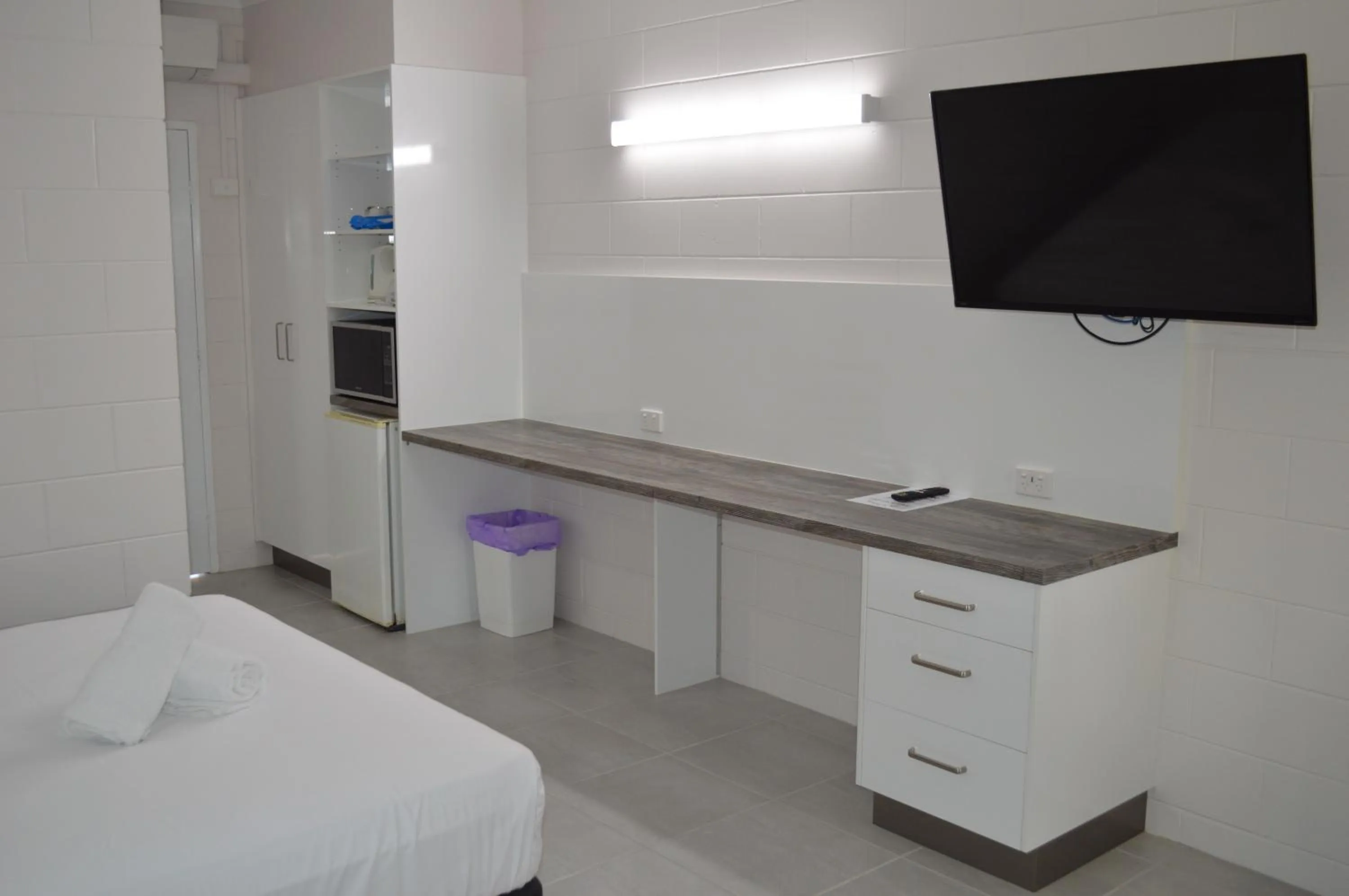 TV and multimedia, Bed in Monte Carlo Motor Inn